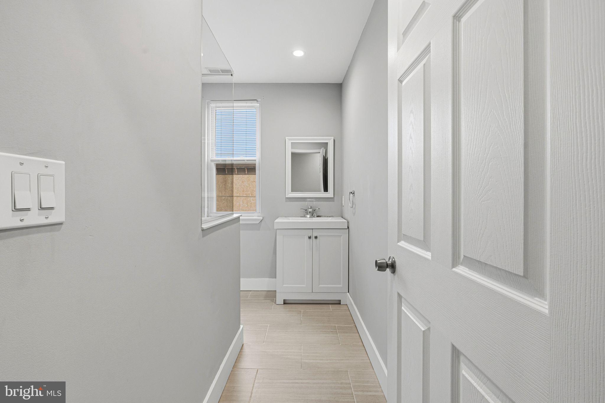 POINT BREEZE - Residential