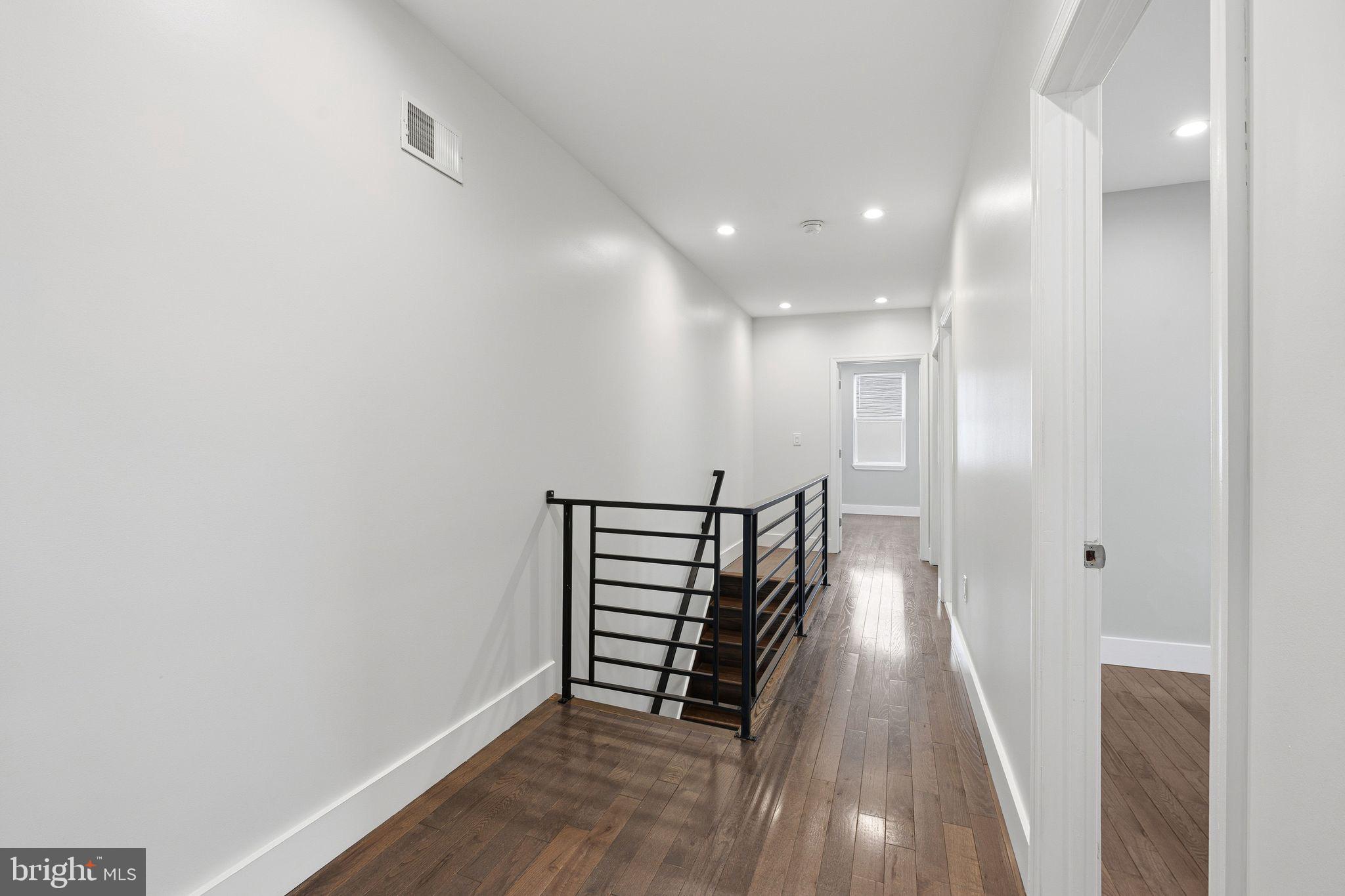 POINT BREEZE - Residential