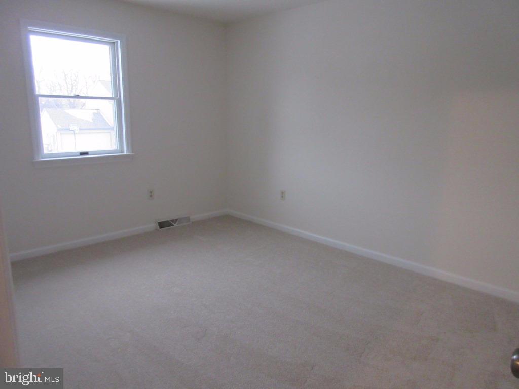 THOROUGHBRED TERRACE - Residential