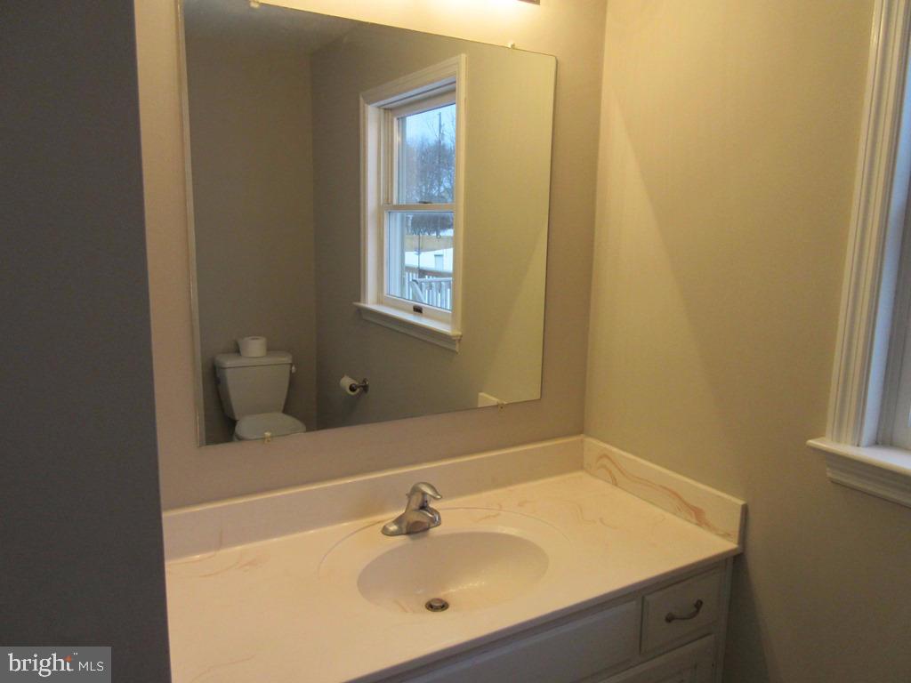 THOROUGHBRED TERRACE - Residential