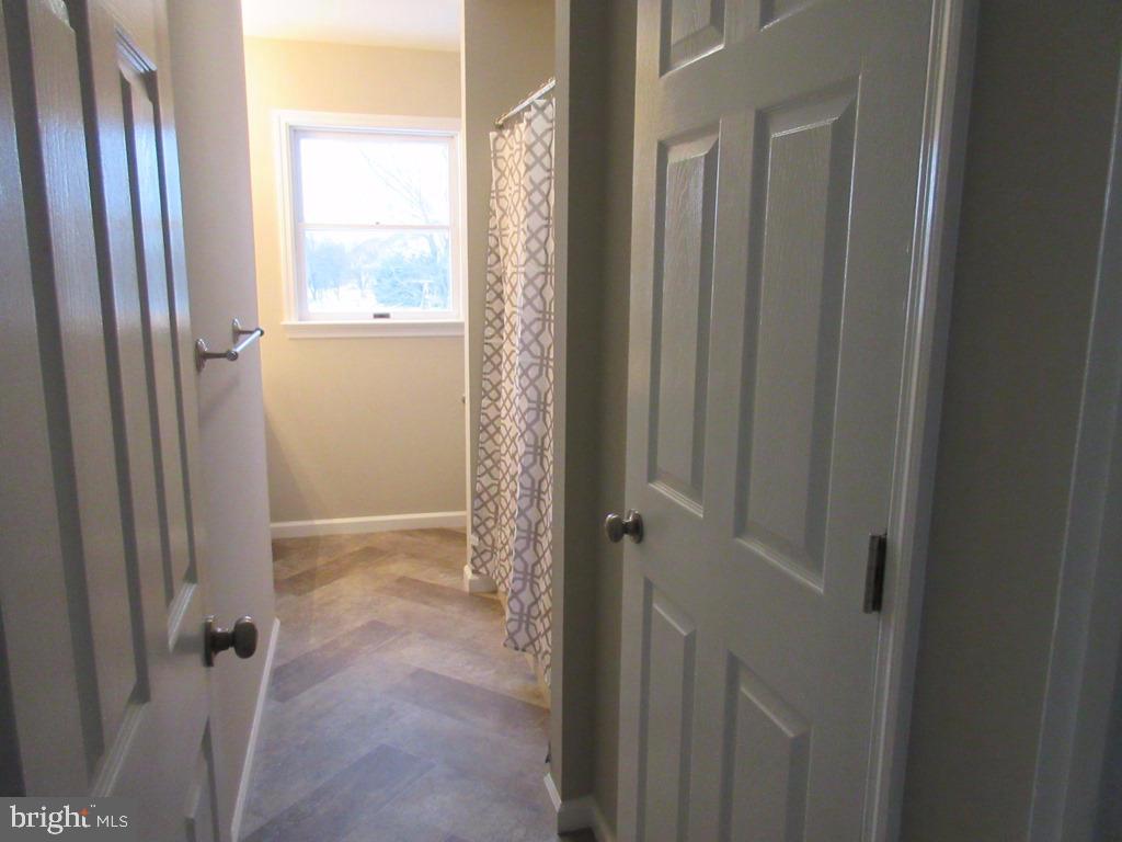 THOROUGHBRED TERRACE - Residential