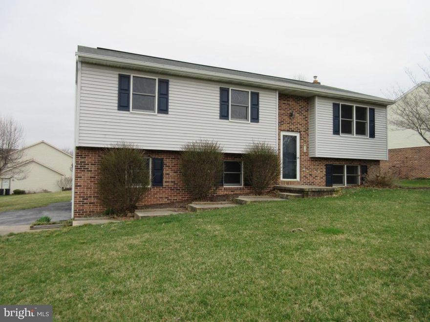 Fully remodeled split level on a large corner lot! New hardwood floors, carpets and counter tops! Spacious fully finished lower level with gas fireplace! oversized 1 car garage! Large deck and back yard! All appliances included, washer, dryer, dishwasher and refrigerator! This is a must see! Move in ready!