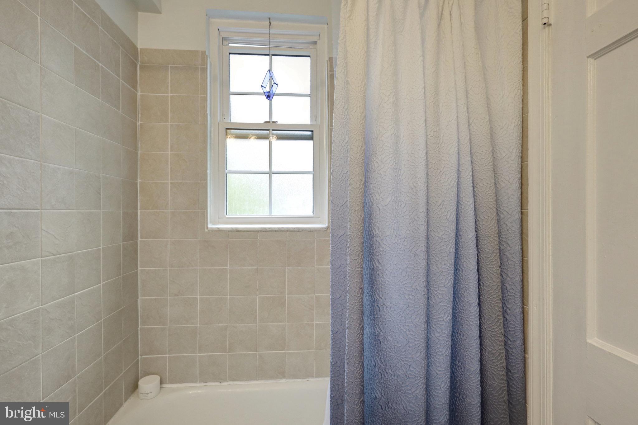 COLONIAL VILLAGE - Residential Lease