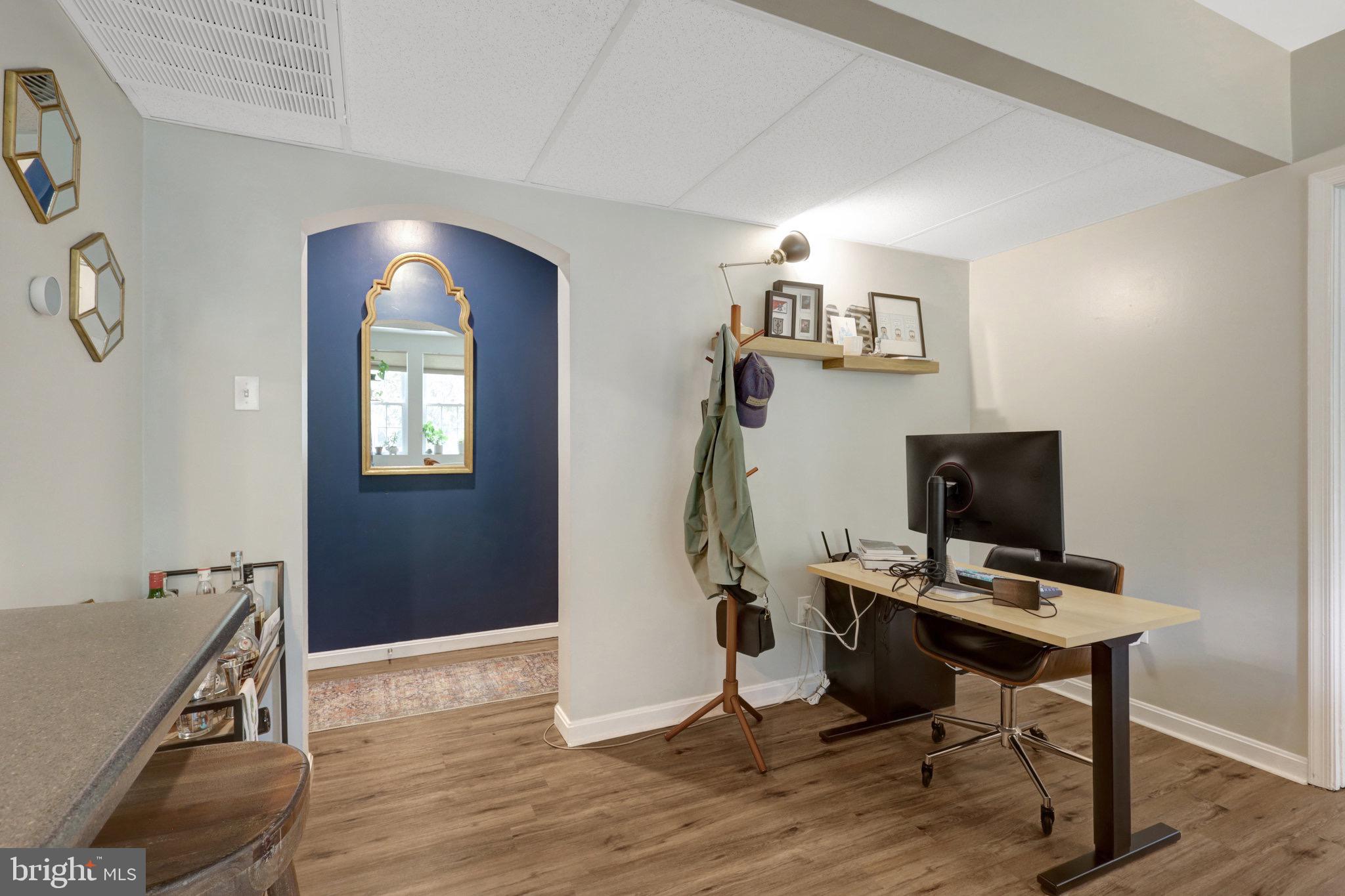 COLONIAL VILLAGE - Residential Lease