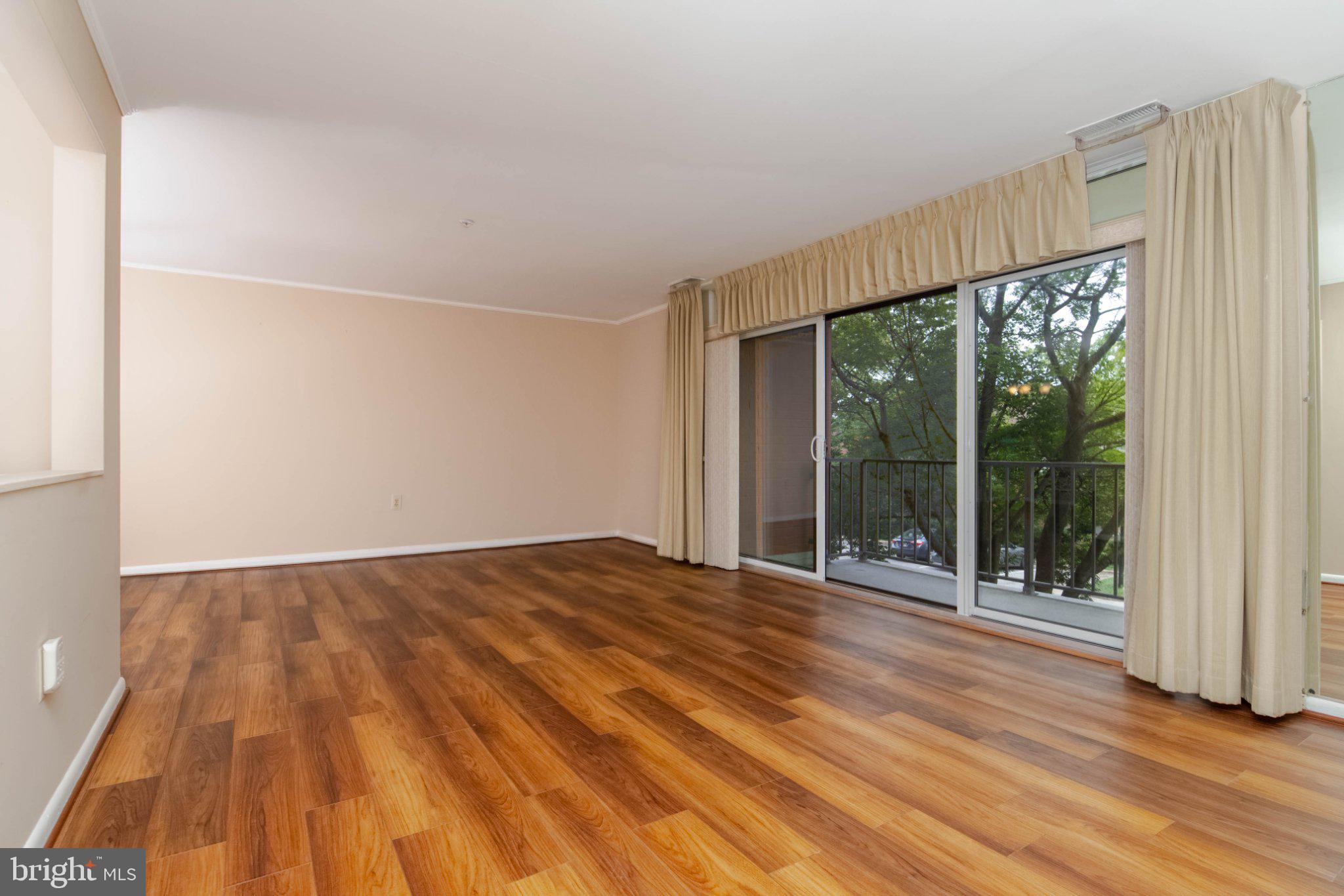 1 SMETON PLACE 206