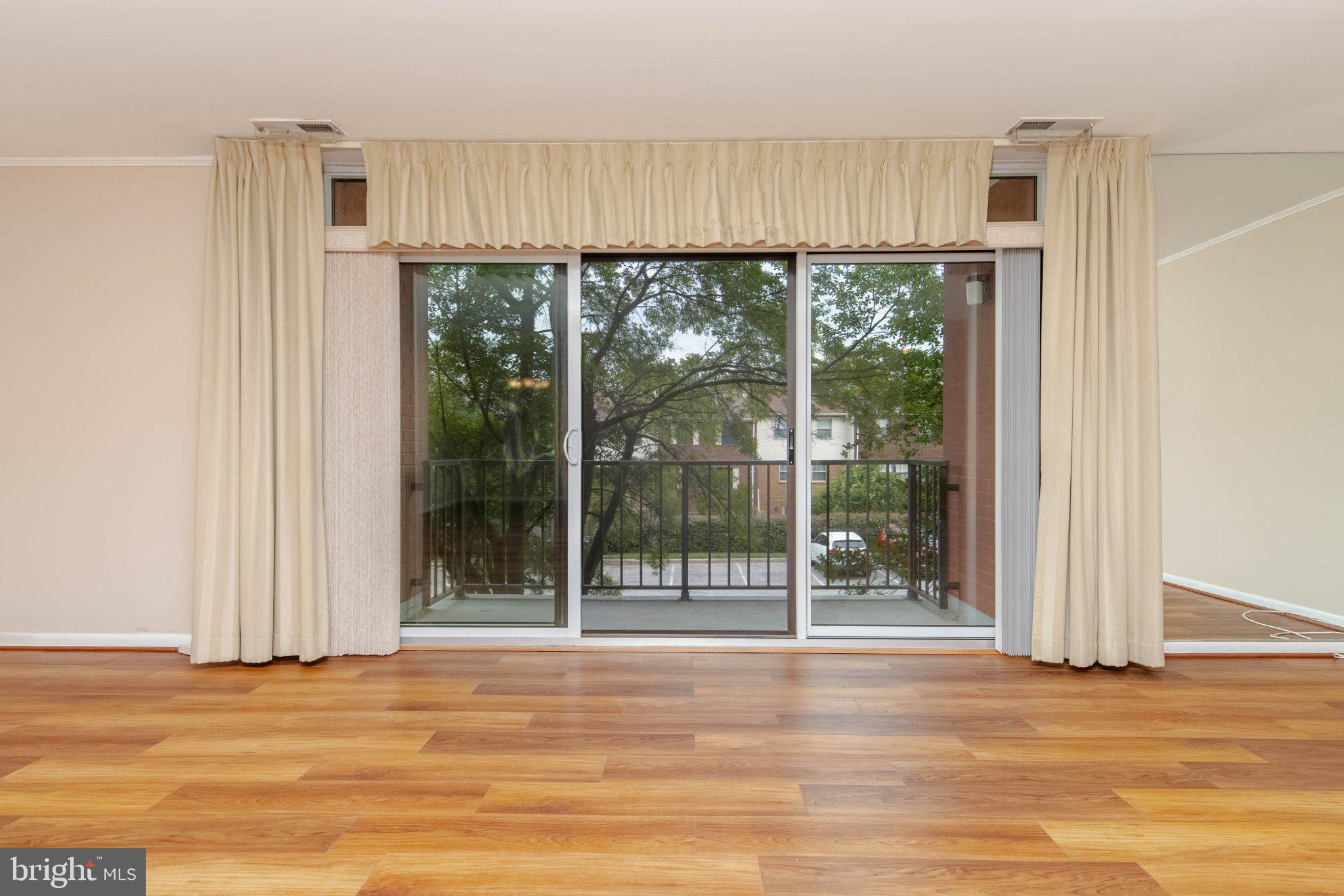 1 SMETON PLACE 206