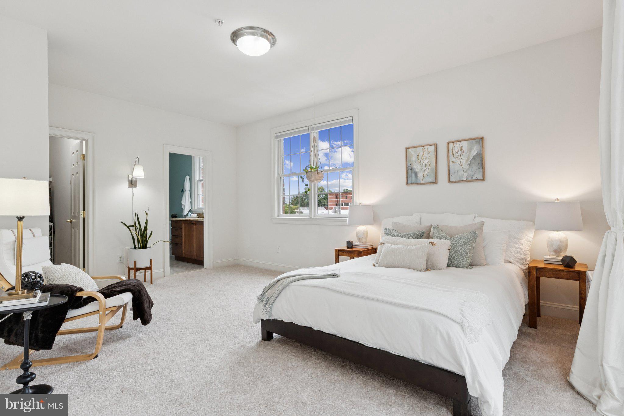 COURTYARDS AT WEST 222 - Residential