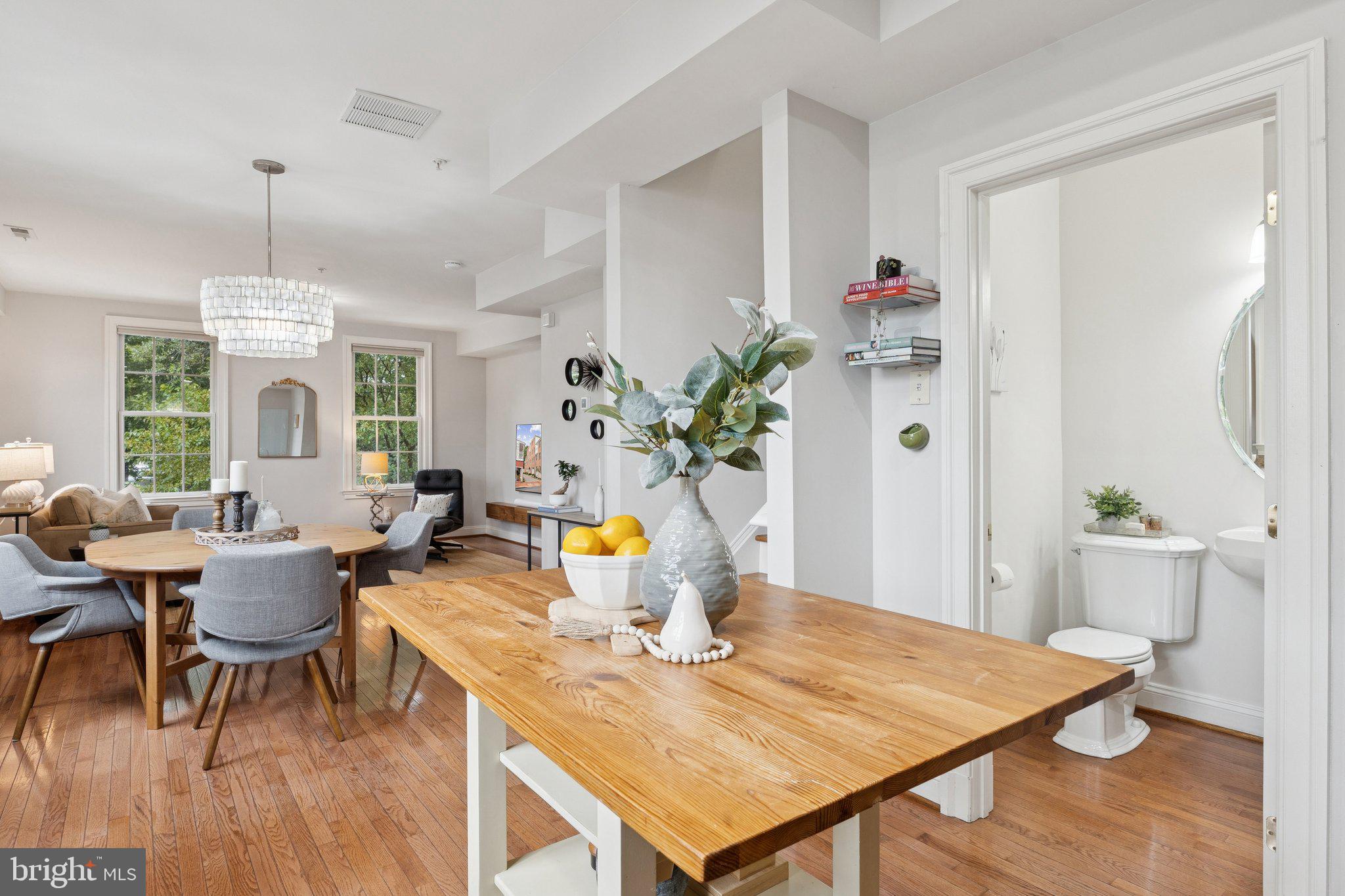 COURTYARDS AT WEST 222 - Residential