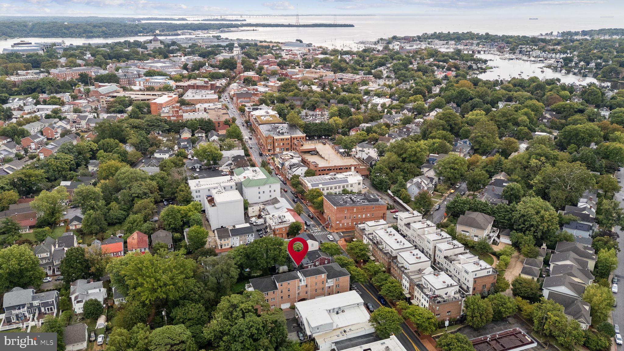 COURTYARDS AT WEST 222 - Residential