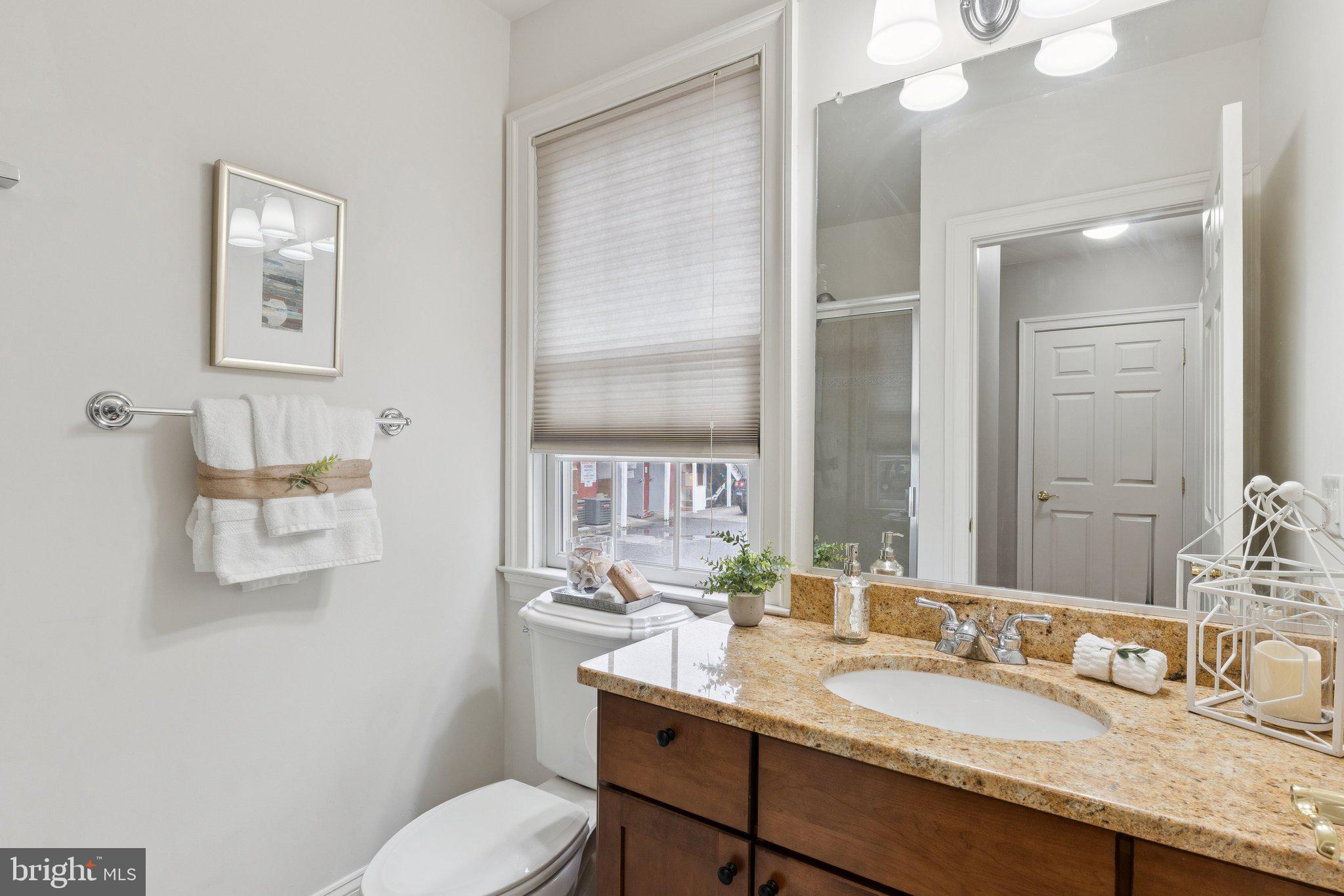 COURTYARDS AT WEST 222 - Residential