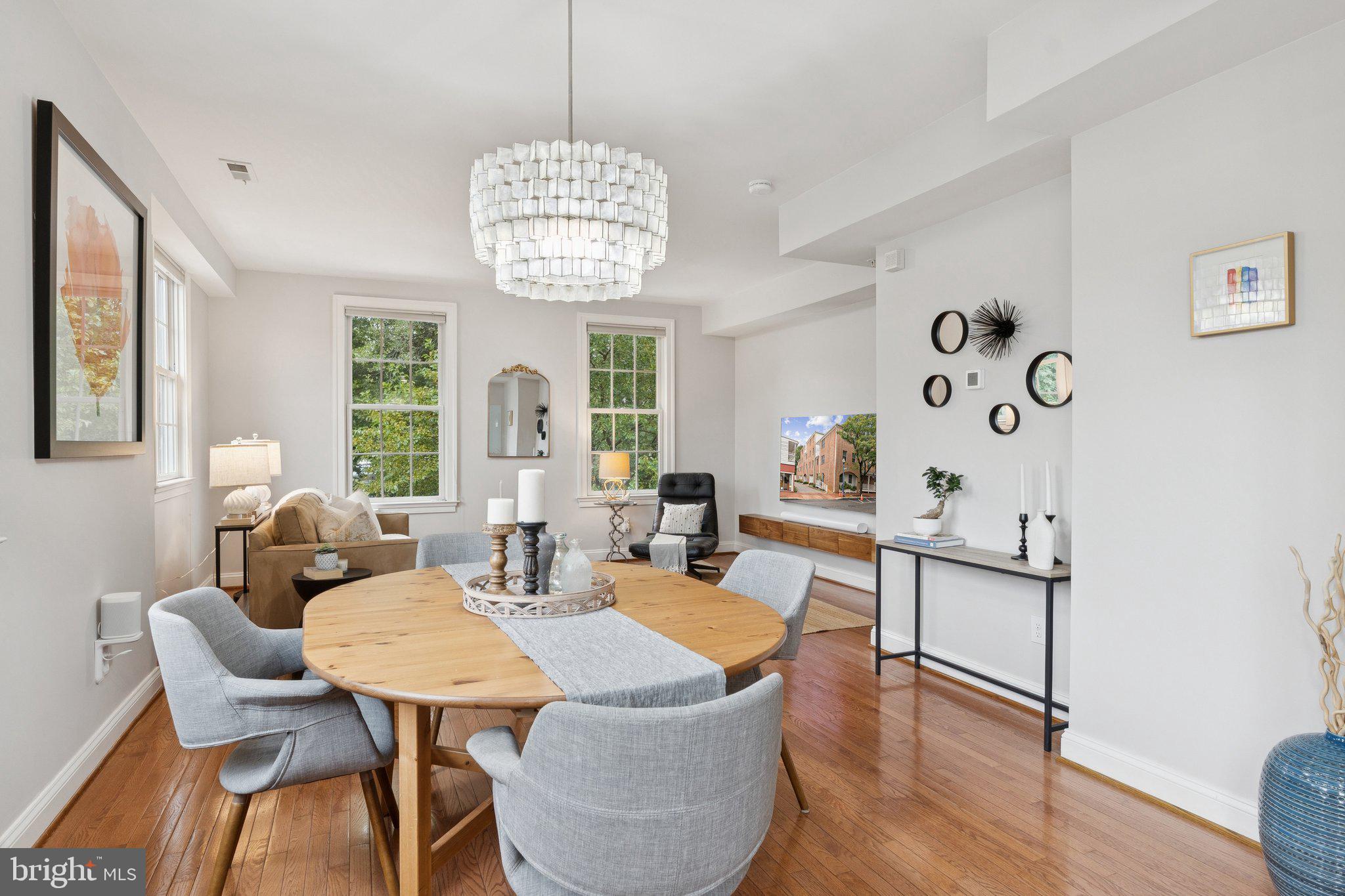 COURTYARDS AT WEST 222 - Residential