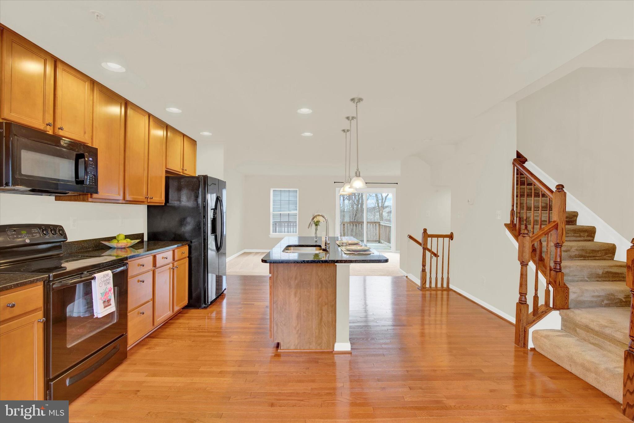 HOLLY WOODS - Residential Lease