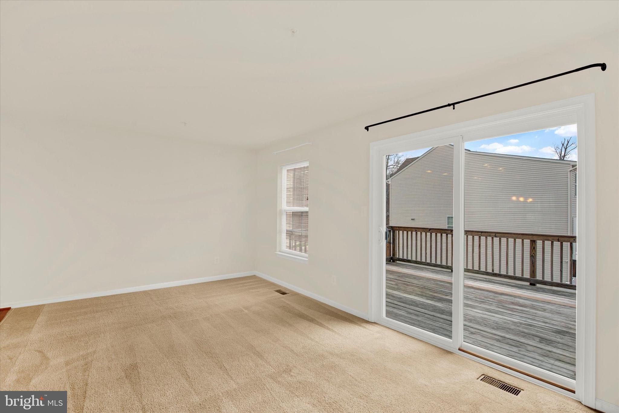 HOLLY WOODS - Residential Lease