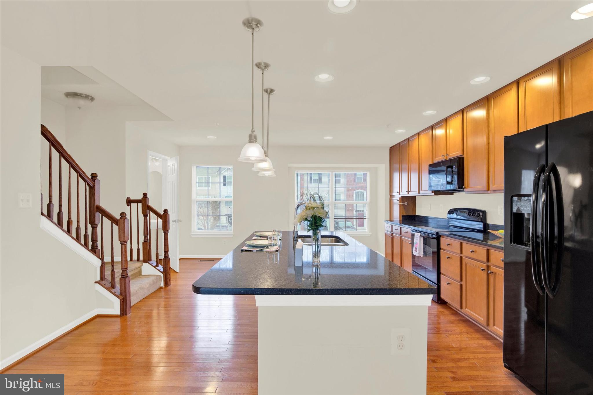 HOLLY WOODS - Residential Lease