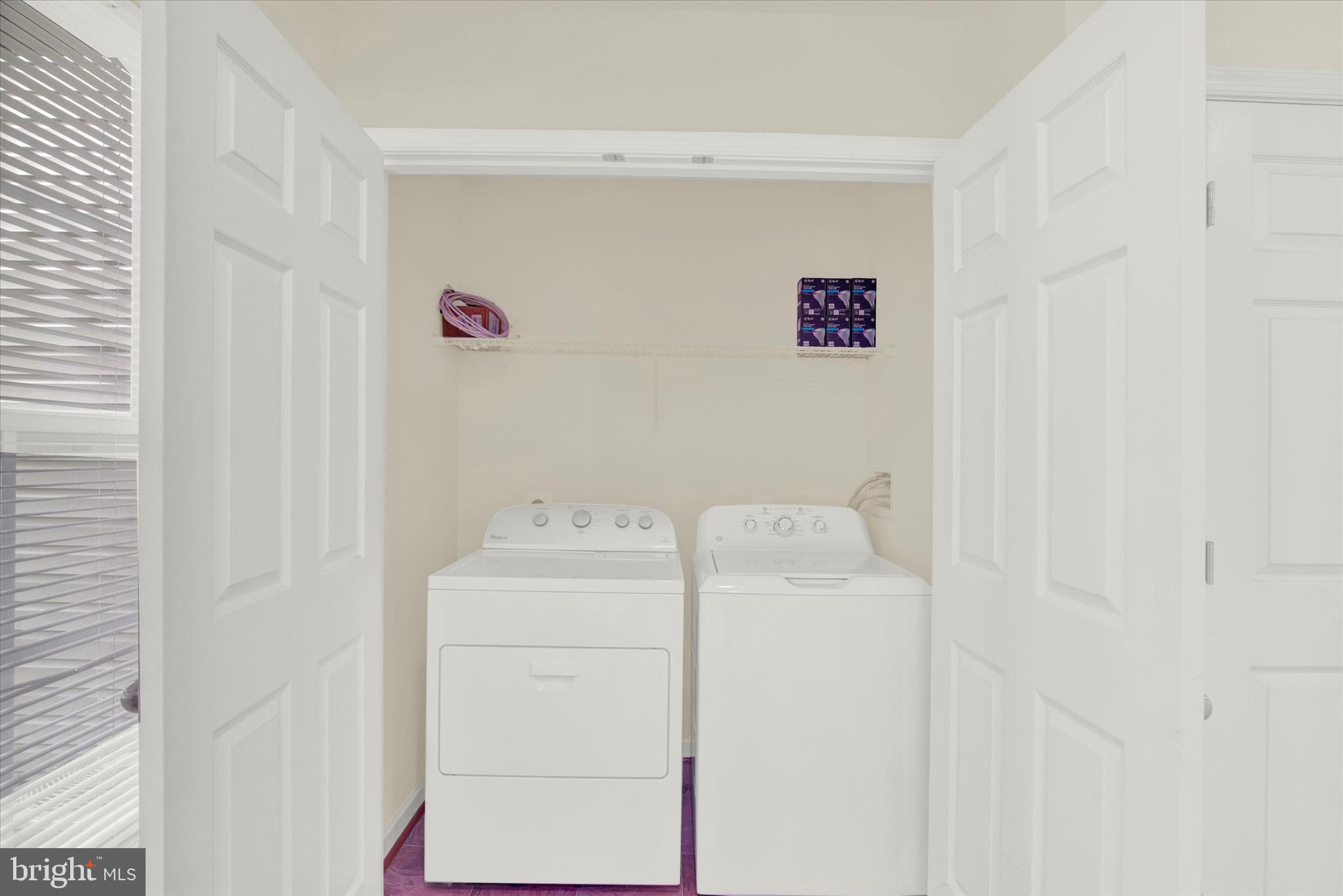 HOLLY WOODS - Residential Lease