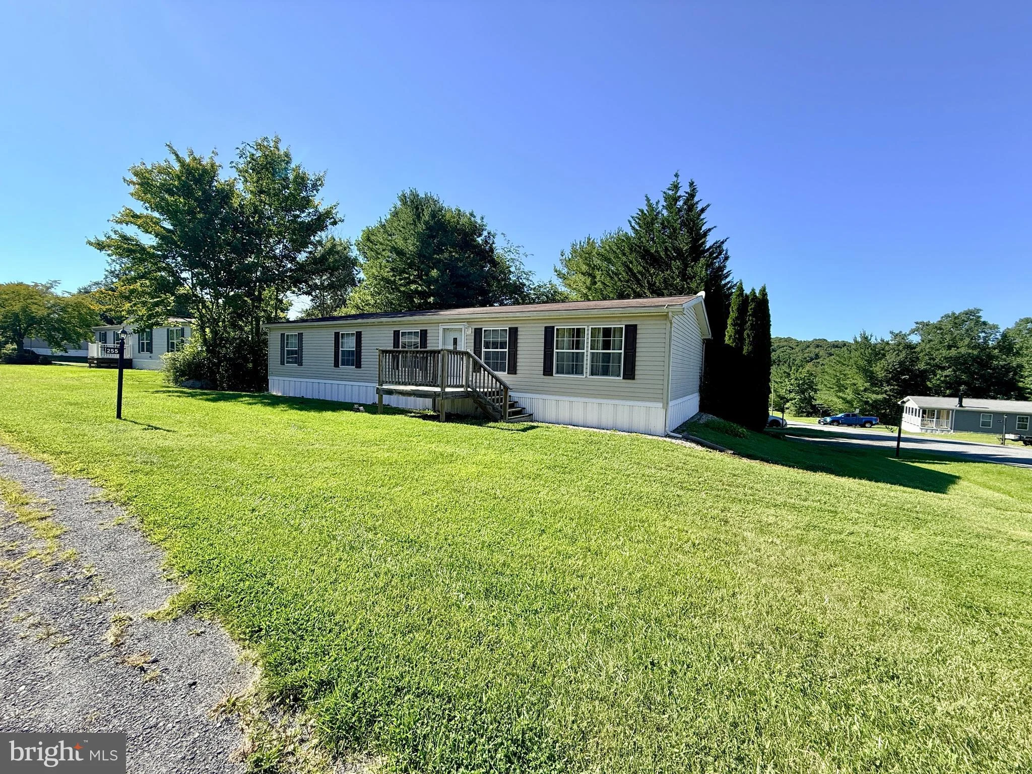 255 Angel Drive, New Ringgold, PA, 17960