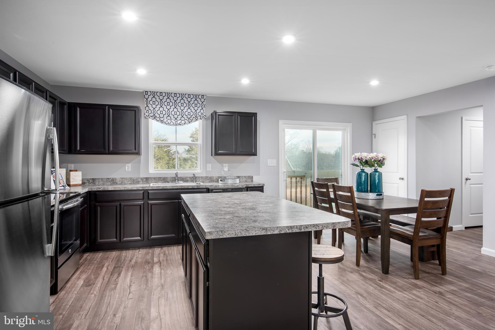 RIDGELY FOREST - Residential