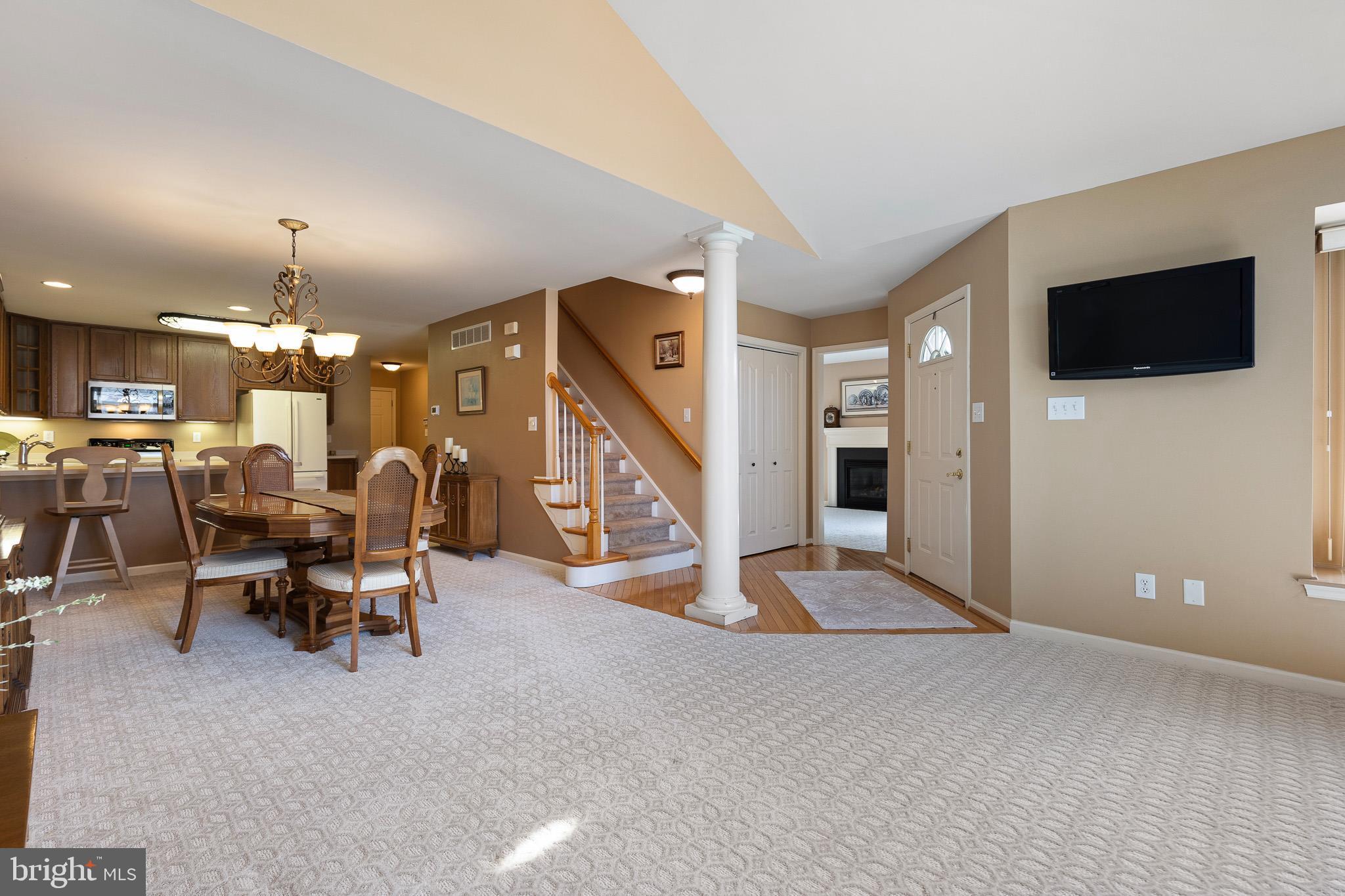 VILLAGE OF ROCKY R - Residential