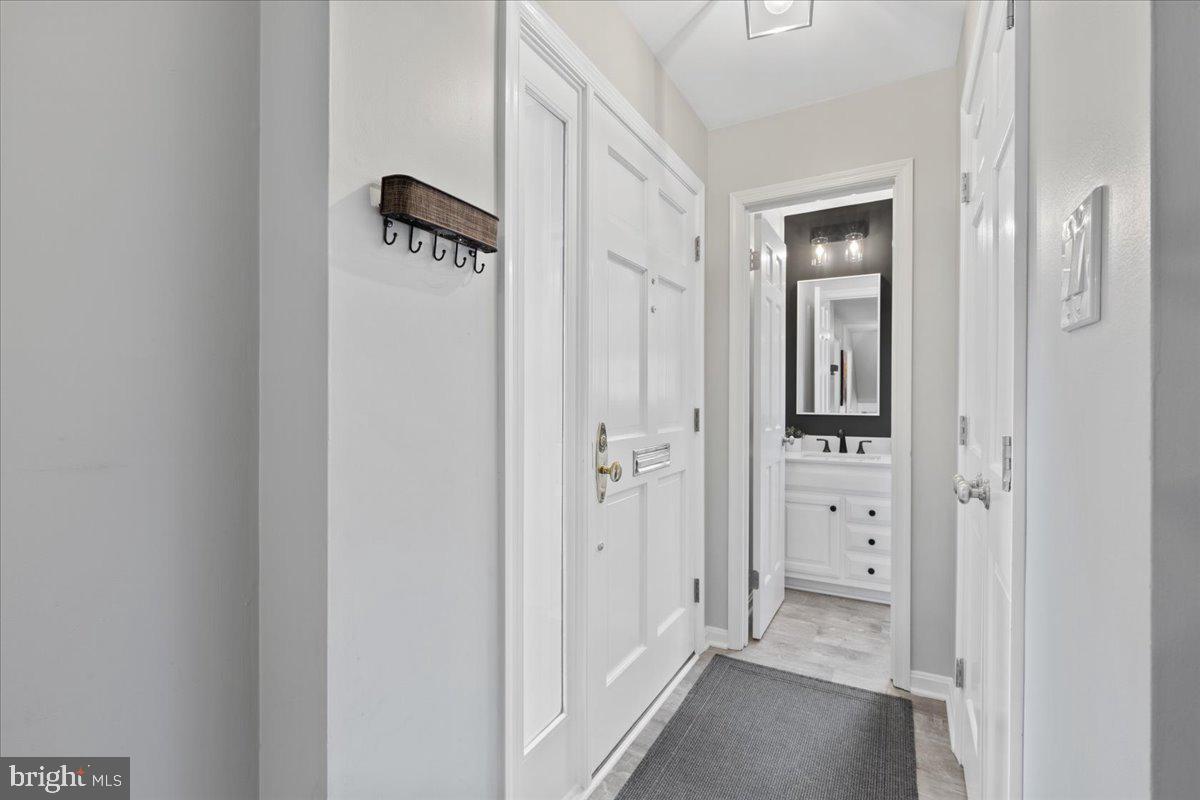 WESTMORELAND SQUARE - Residential