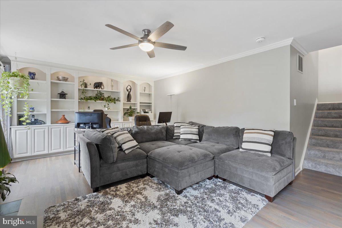 WESTMORELAND SQUARE - Residential