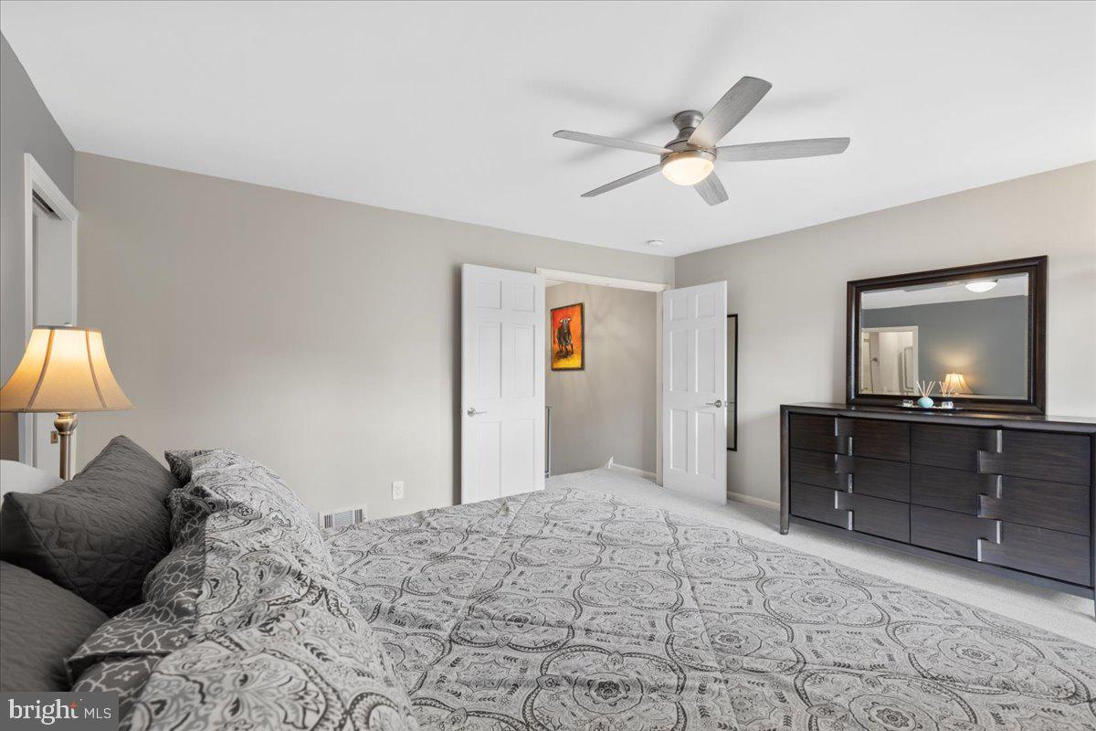 WESTMORELAND SQUARE - Residential