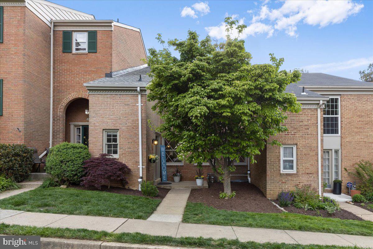 WESTMORELAND SQUARE - Residential