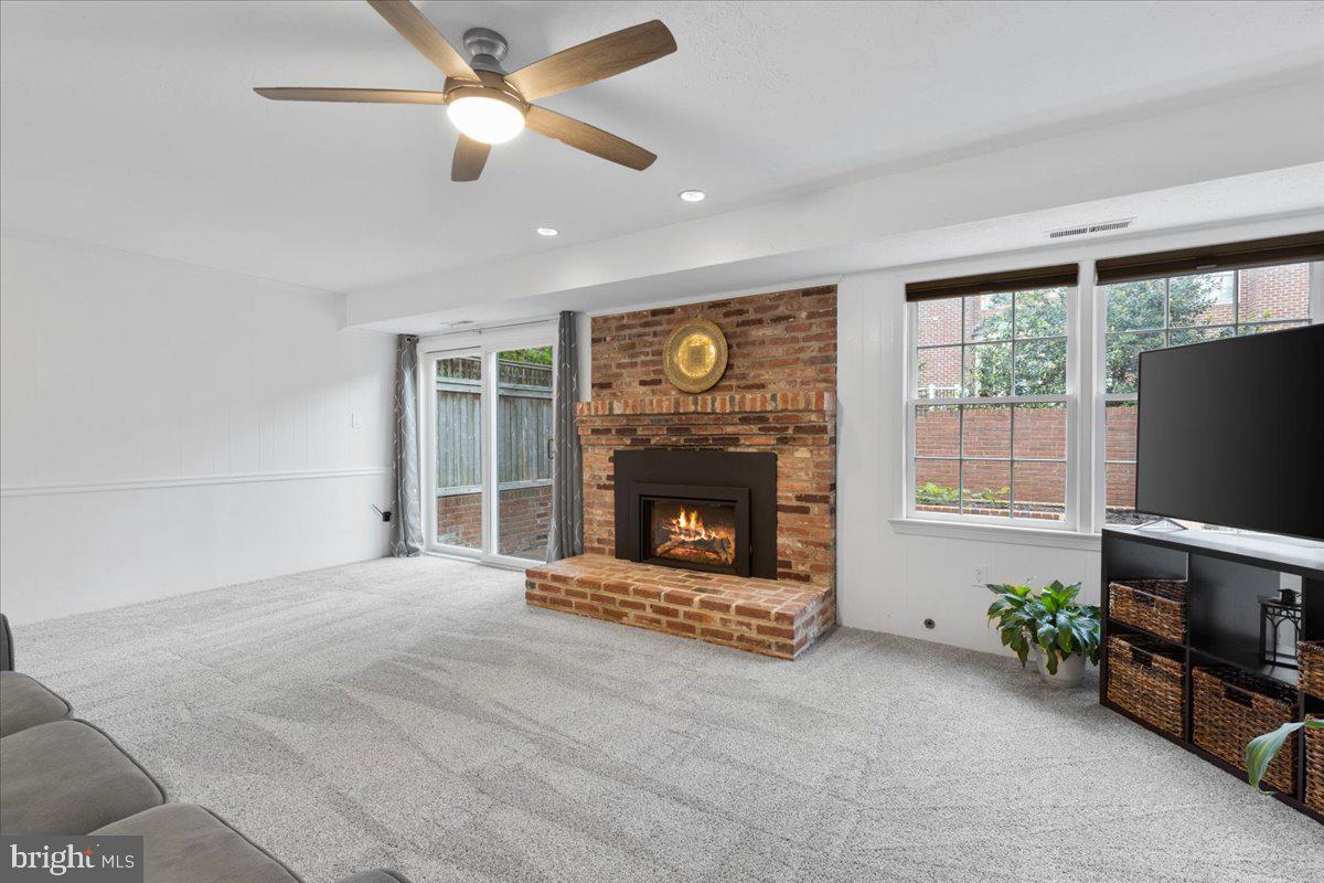 WESTMORELAND SQUARE - Residential