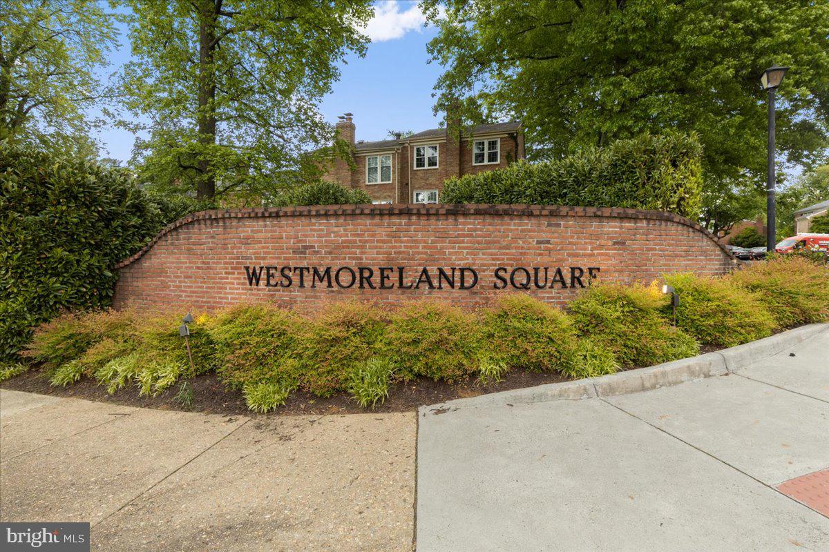 WESTMORELAND SQUARE - Residential