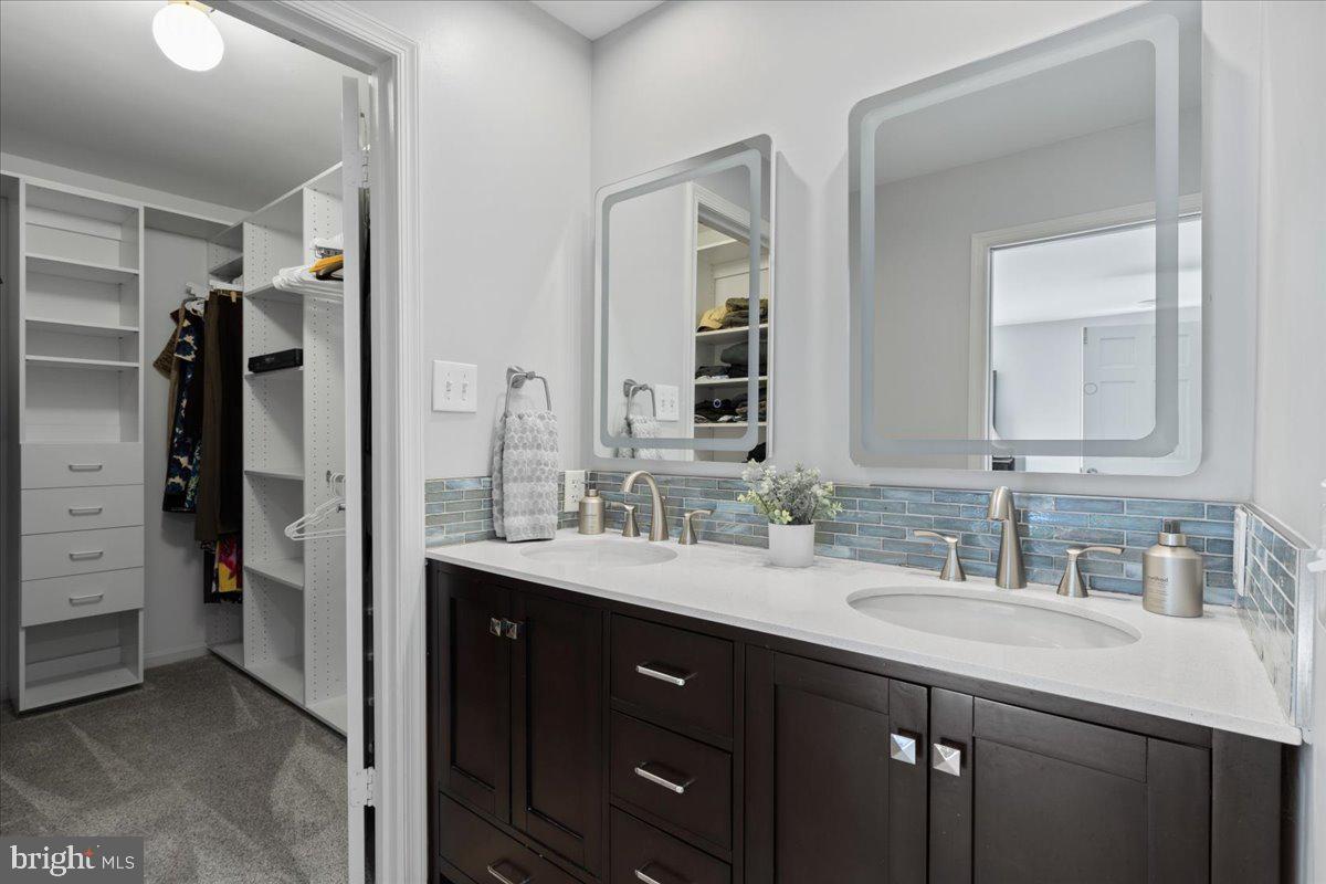 WESTMORELAND SQUARE - Residential