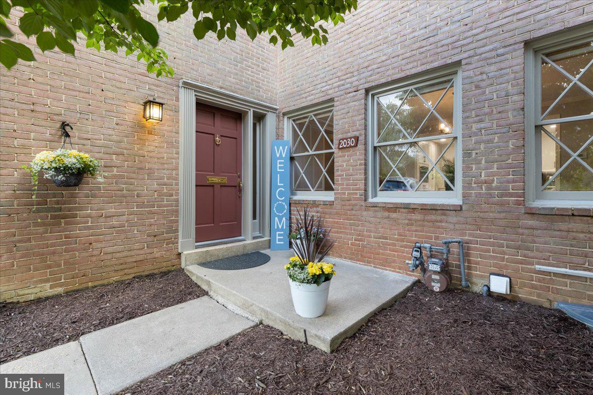 WESTMORELAND SQUARE - Residential