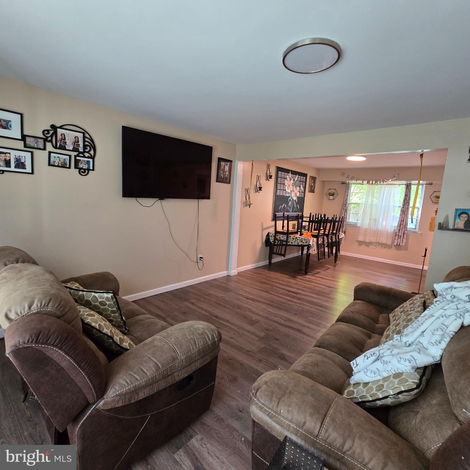 1709 KINGSWOOD PLACE