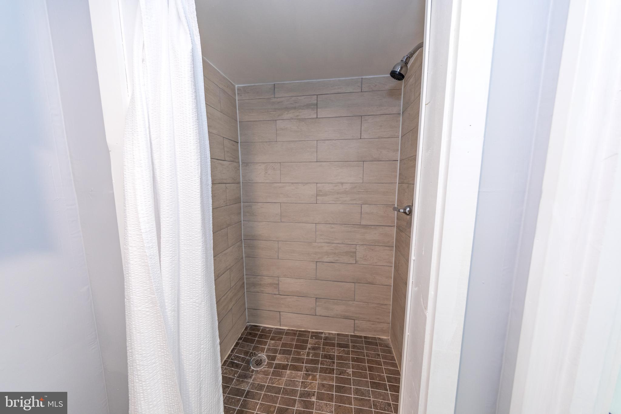 BALTIMORE HIGHLANDS - Residential