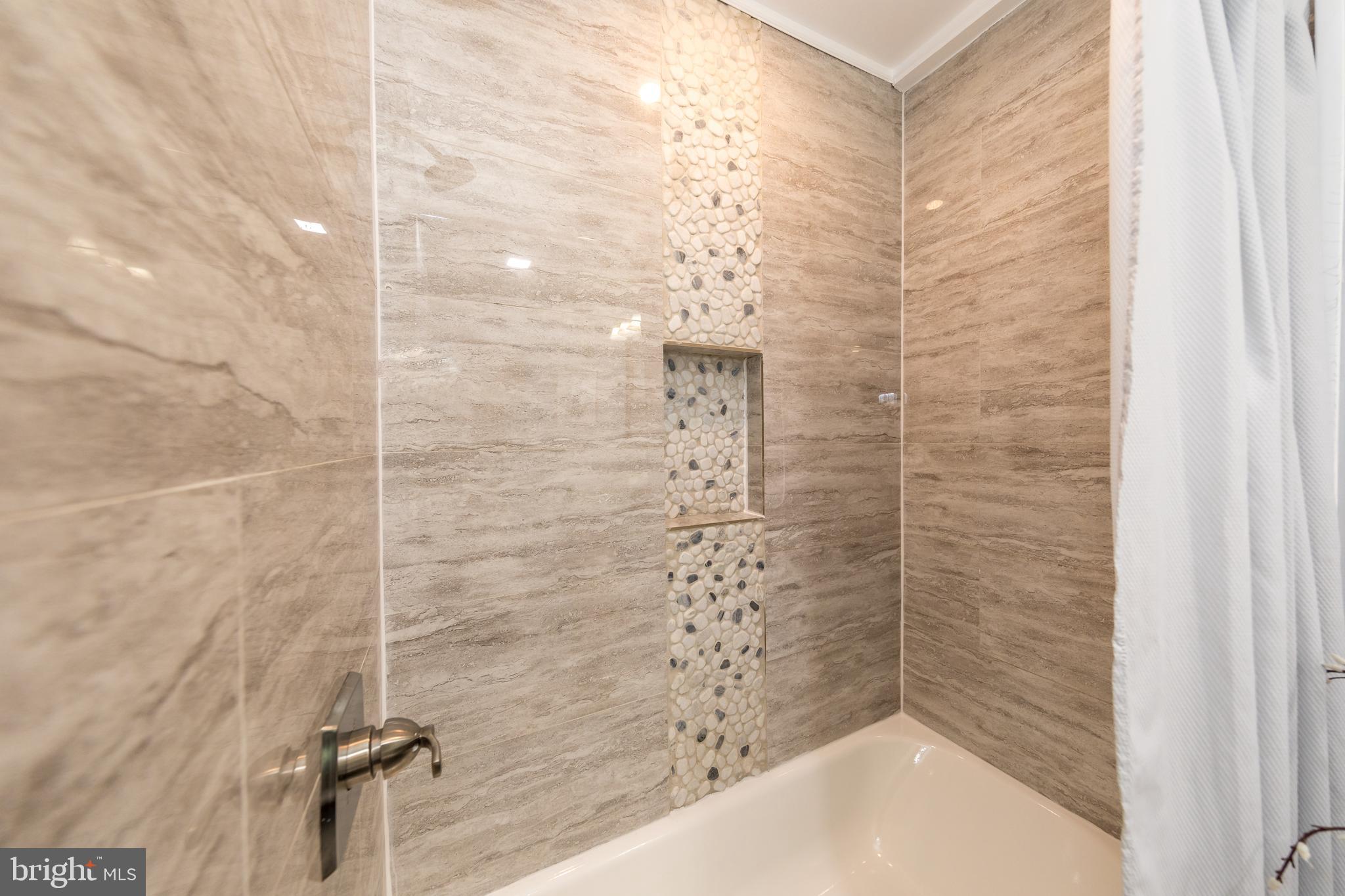 BALTIMORE HIGHLANDS - Residential