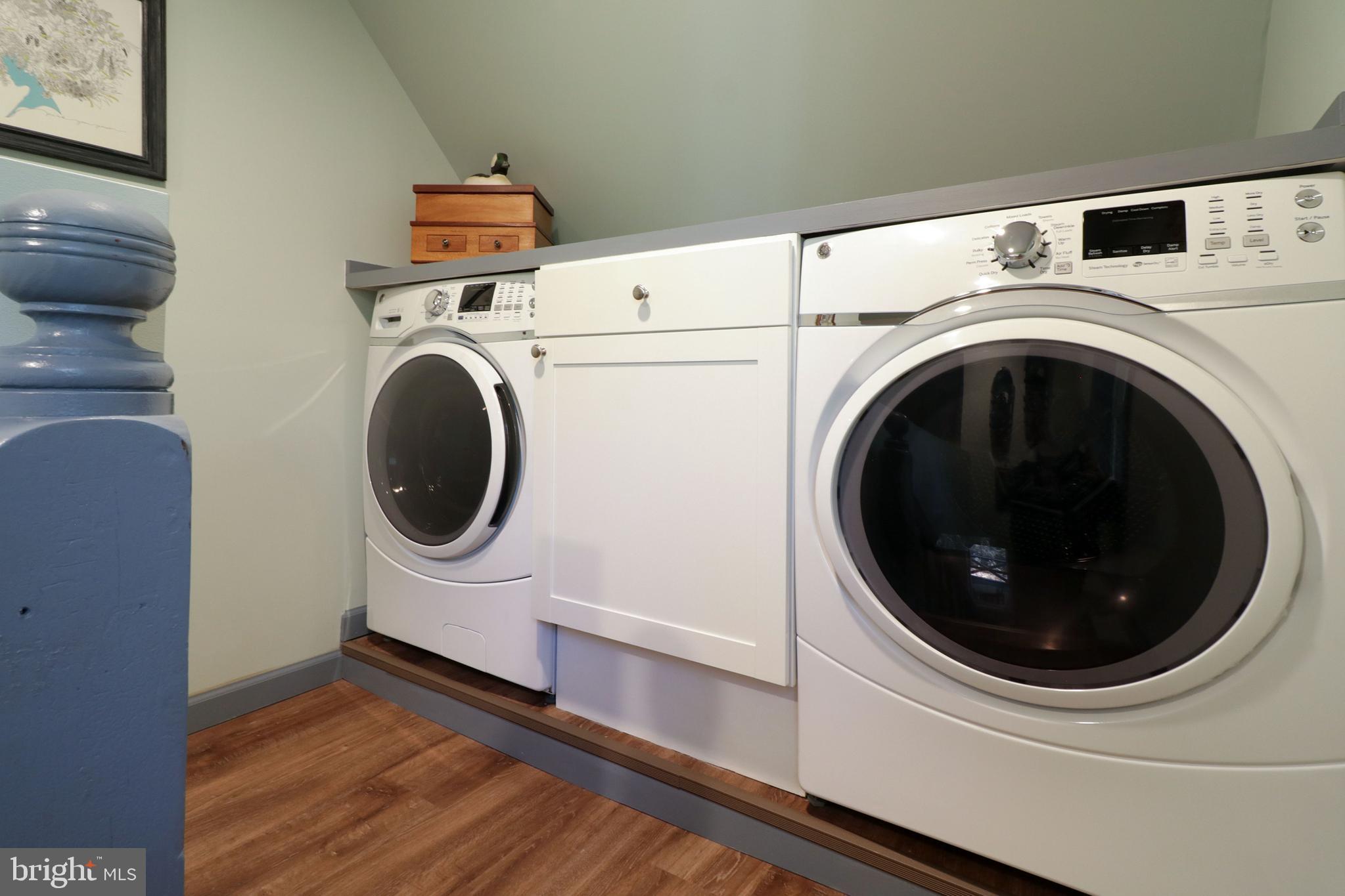 BLACK MOSHANNON - Residential