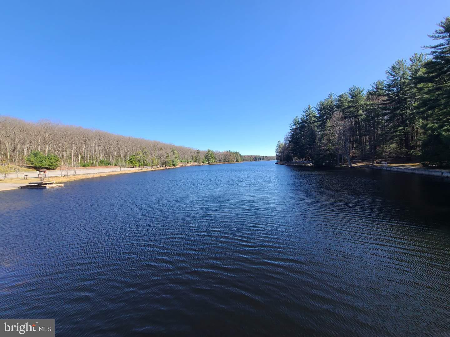 BLACK MOSHANNON - Residential