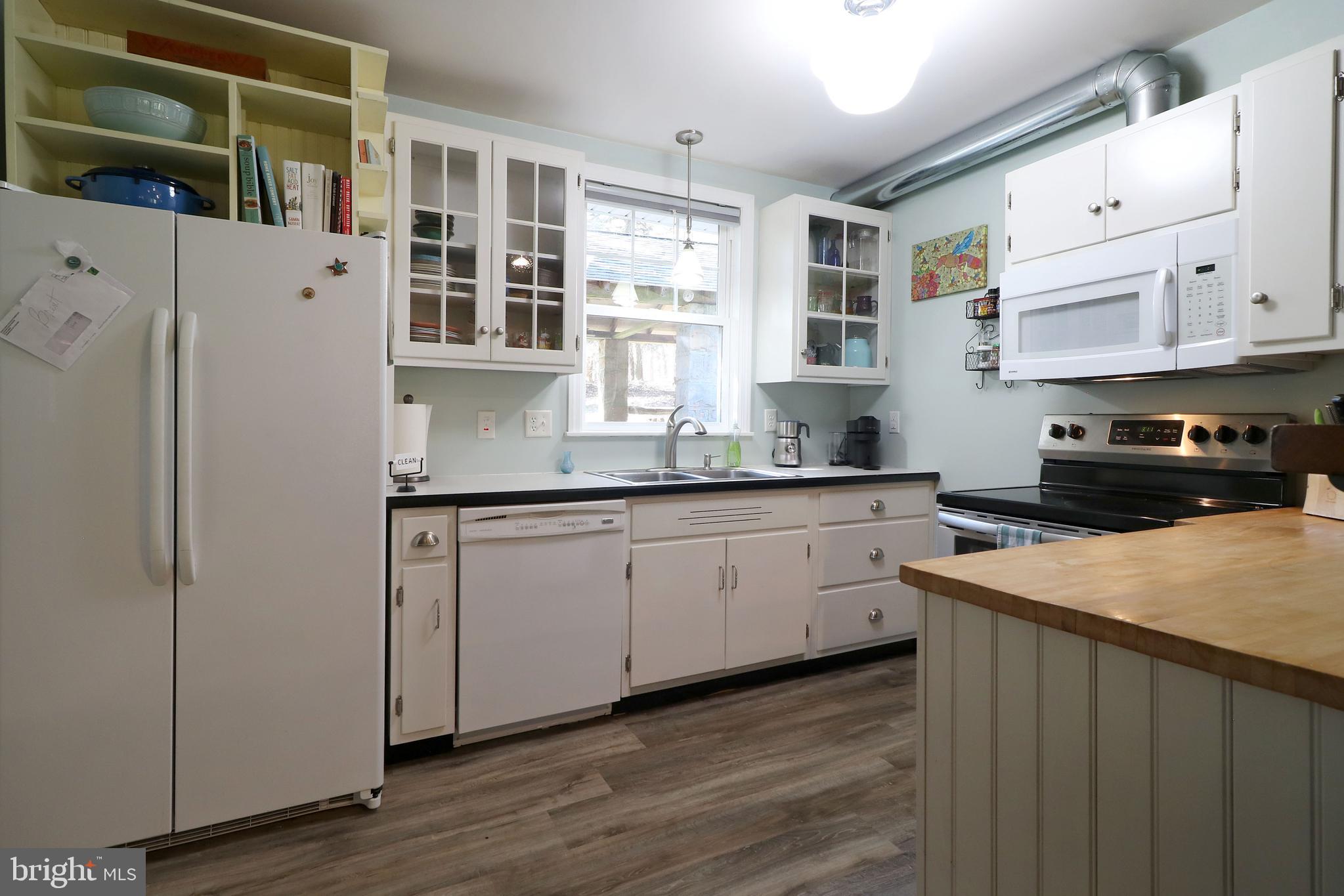 BLACK MOSHANNON - Residential