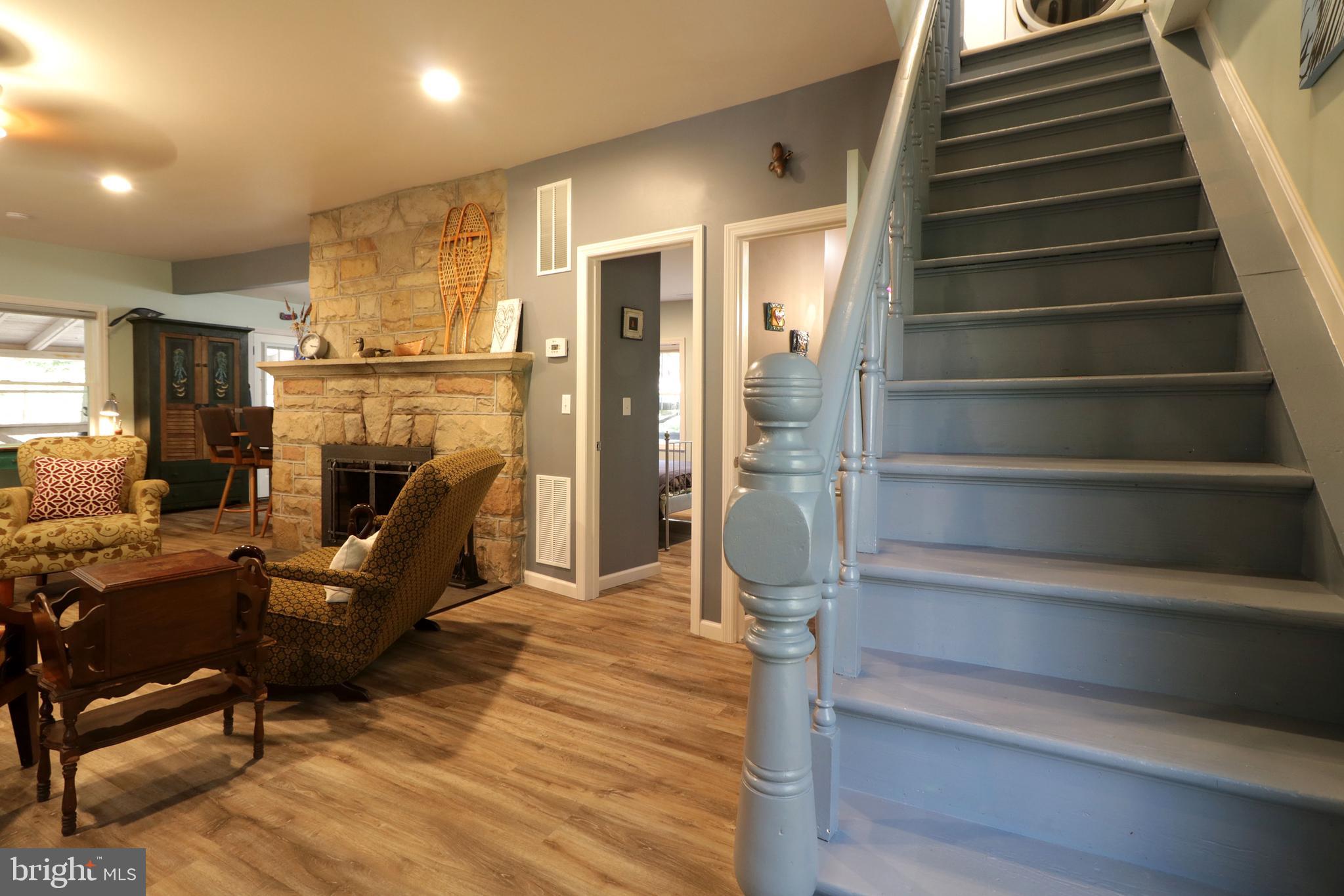 BLACK MOSHANNON - Residential