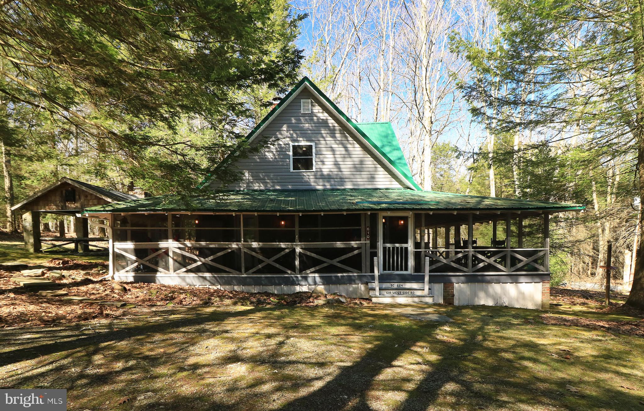 BLACK MOSHANNON - Residential