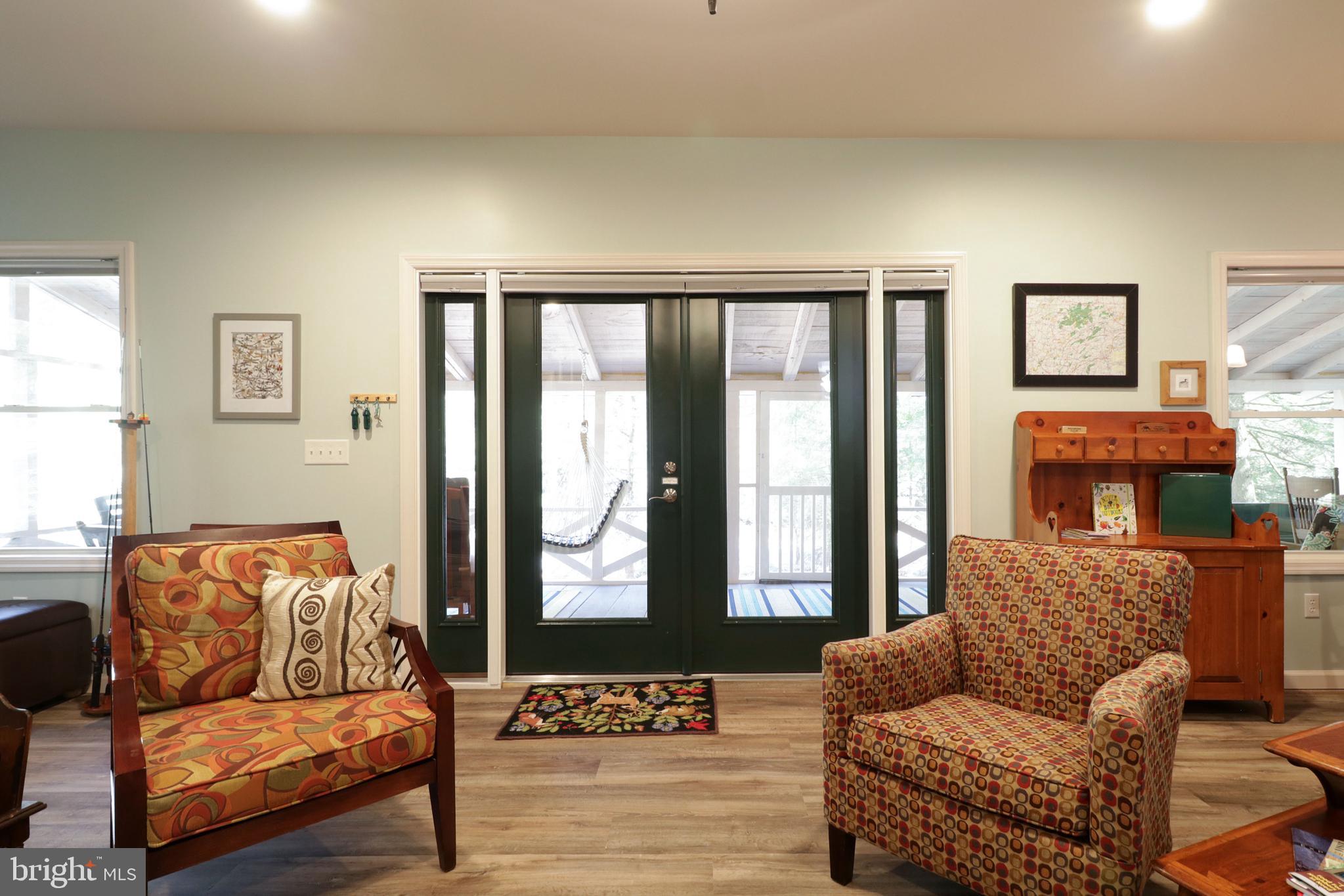 BLACK MOSHANNON - Residential