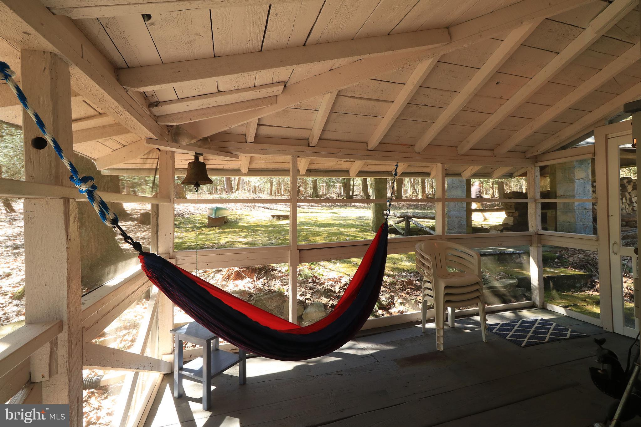 BLACK MOSHANNON - Residential