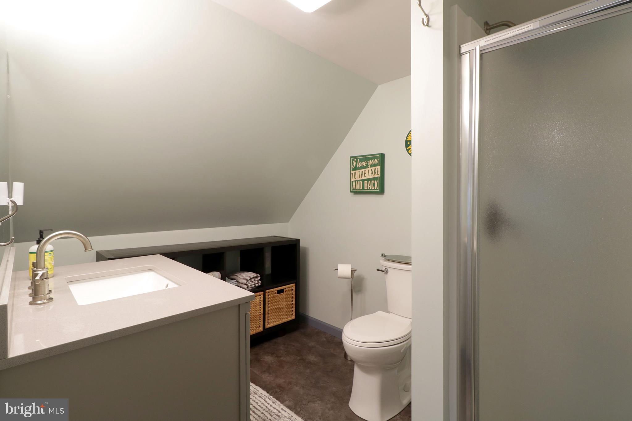 BLACK MOSHANNON - Residential