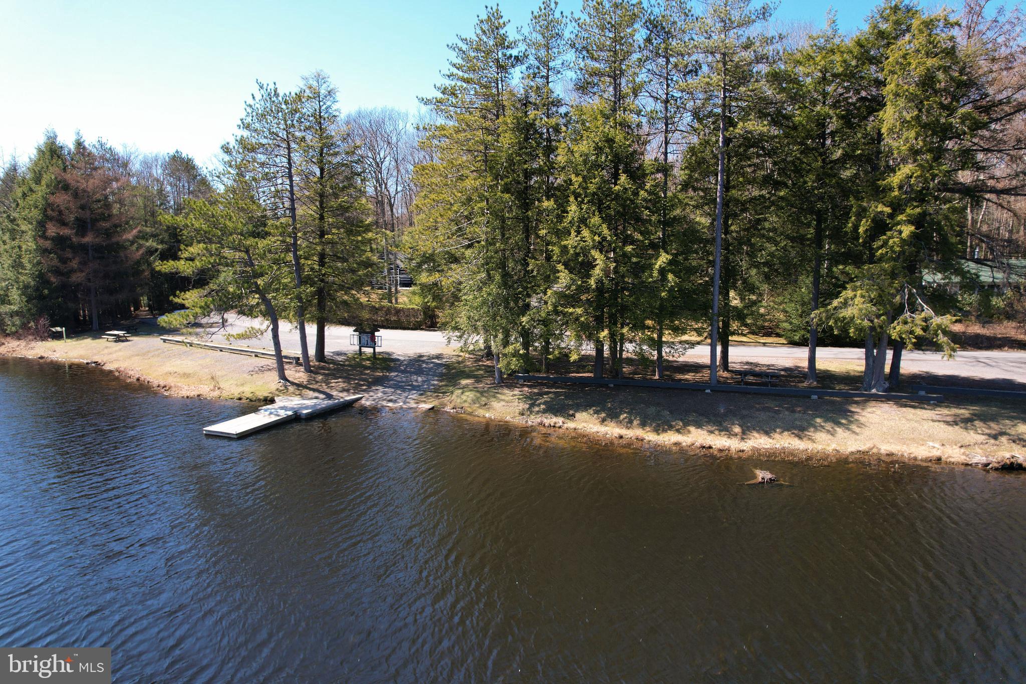 BLACK MOSHANNON - Residential