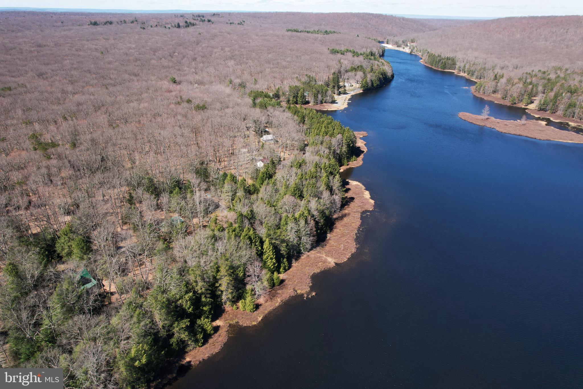 BLACK MOSHANNON - Residential