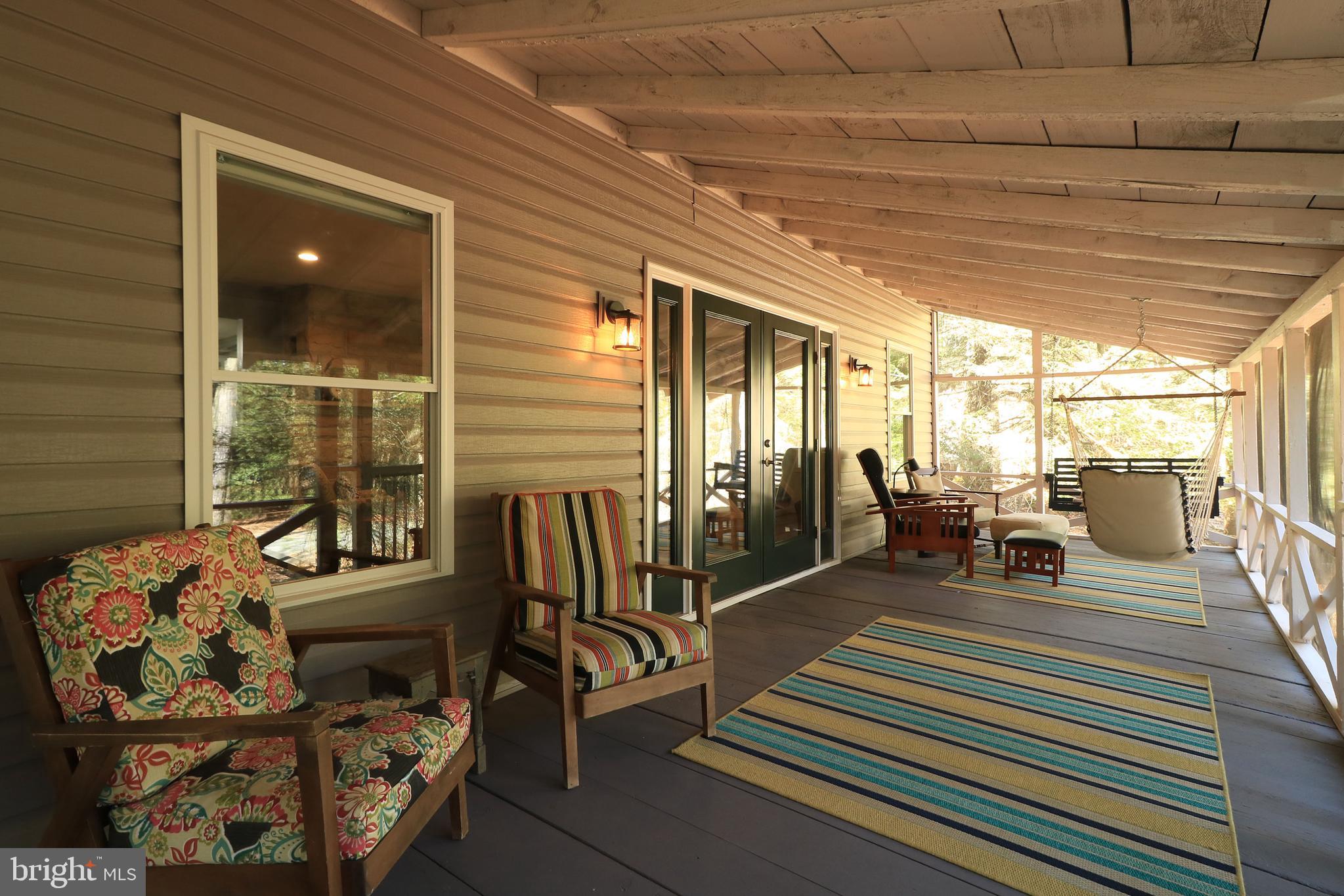 BLACK MOSHANNON - Residential