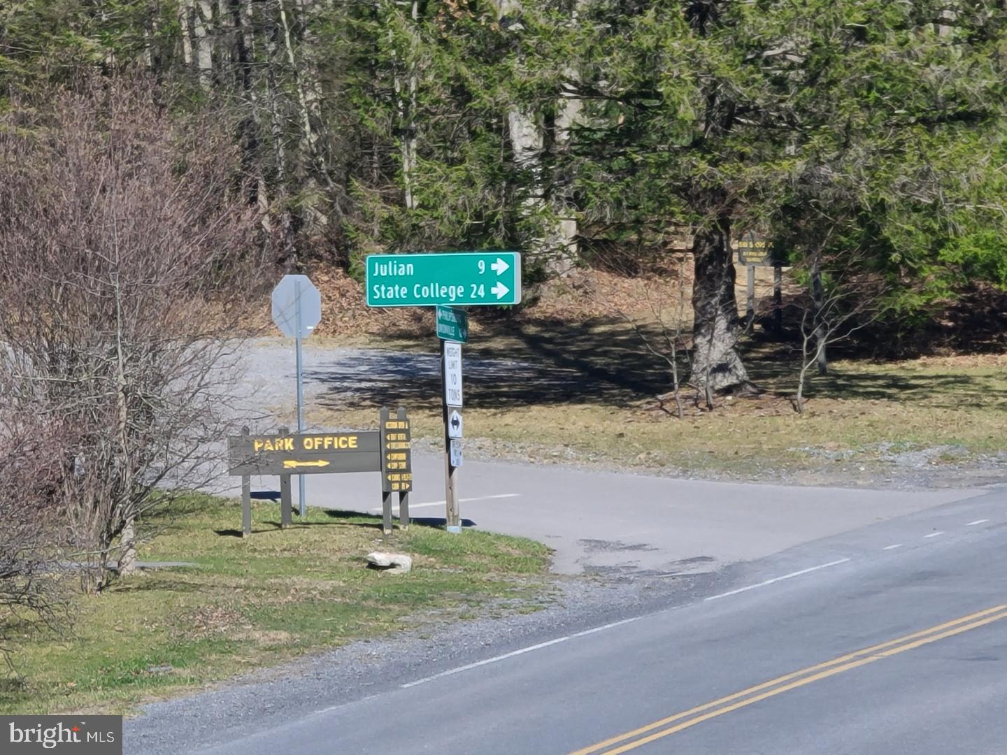 BLACK MOSHANNON - Residential