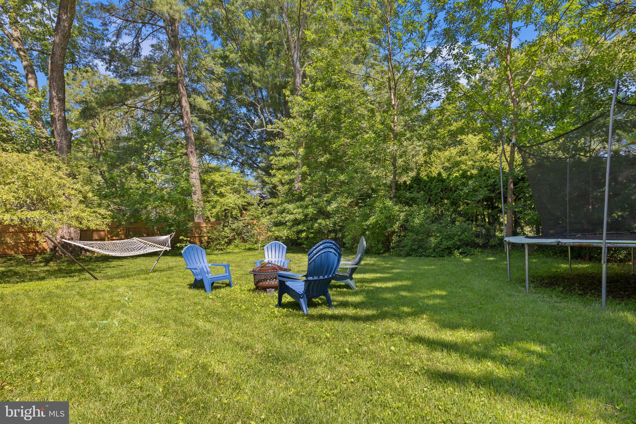 DELAVUE MANOR - Residential