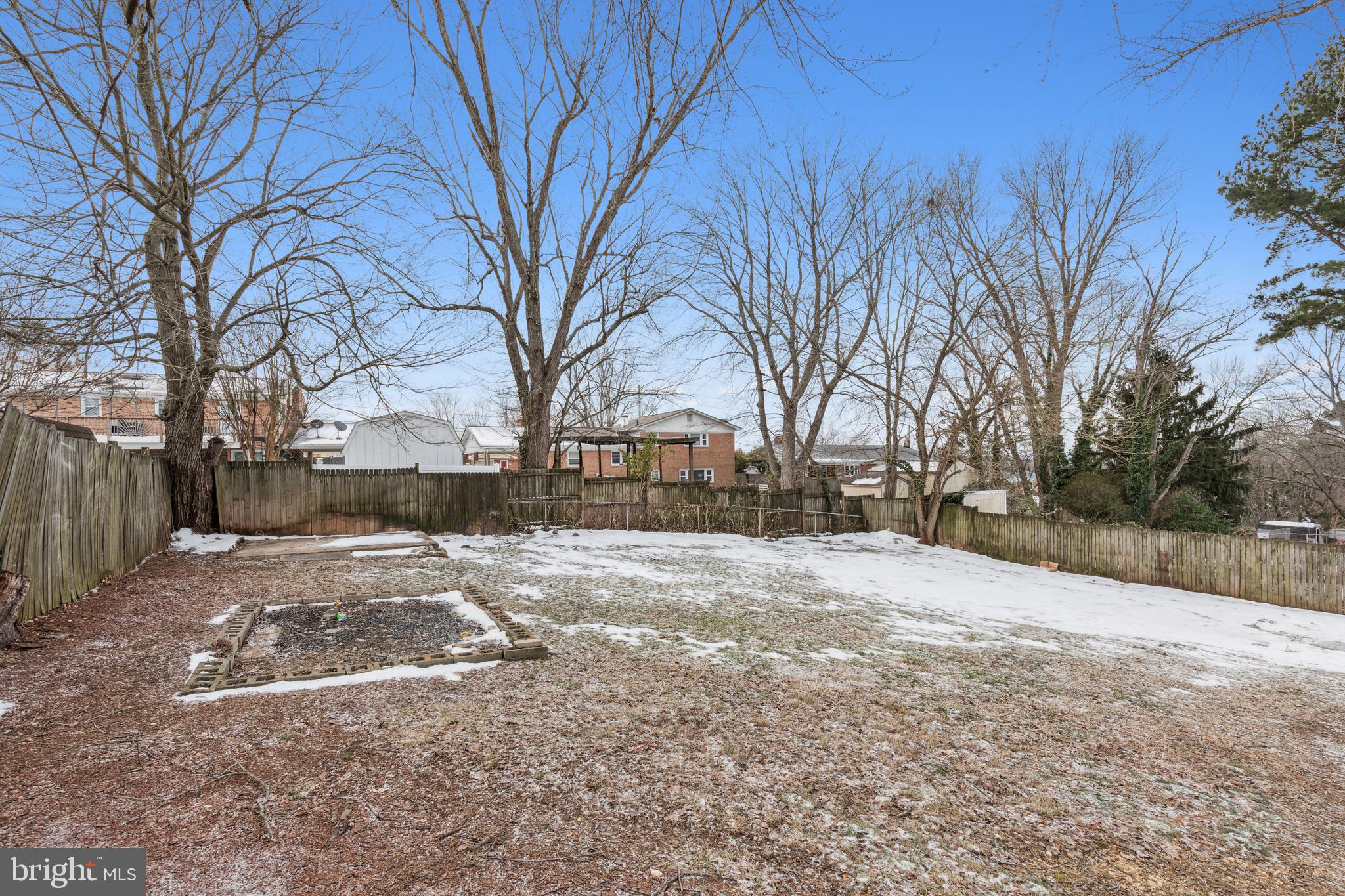 CRESTVIEW MANOR - Residential