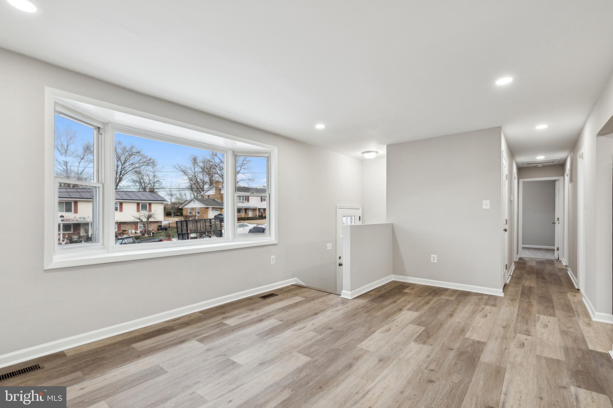 CRESTVIEW MANOR - Residential