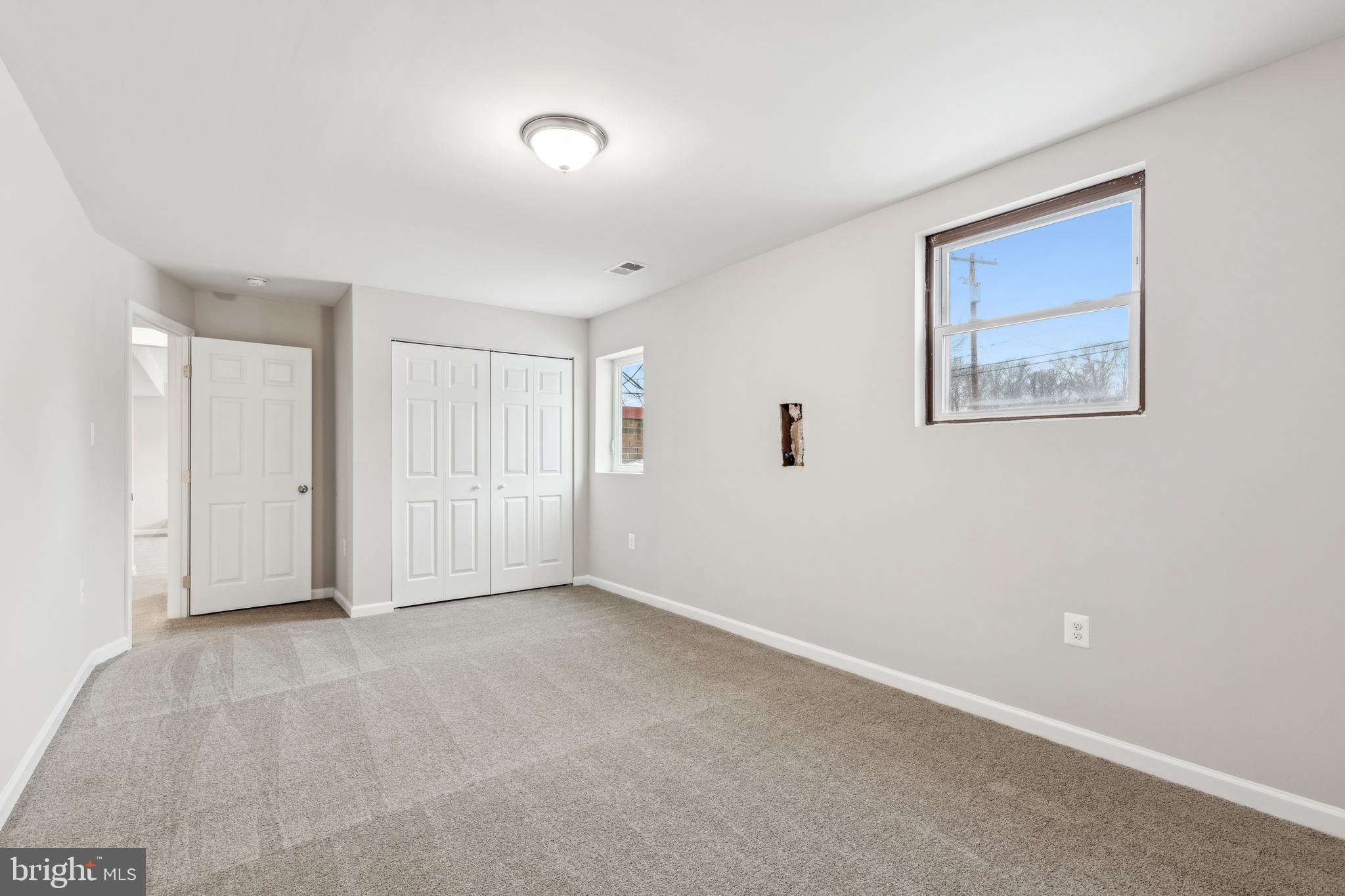 CRESTVIEW MANOR - Residential