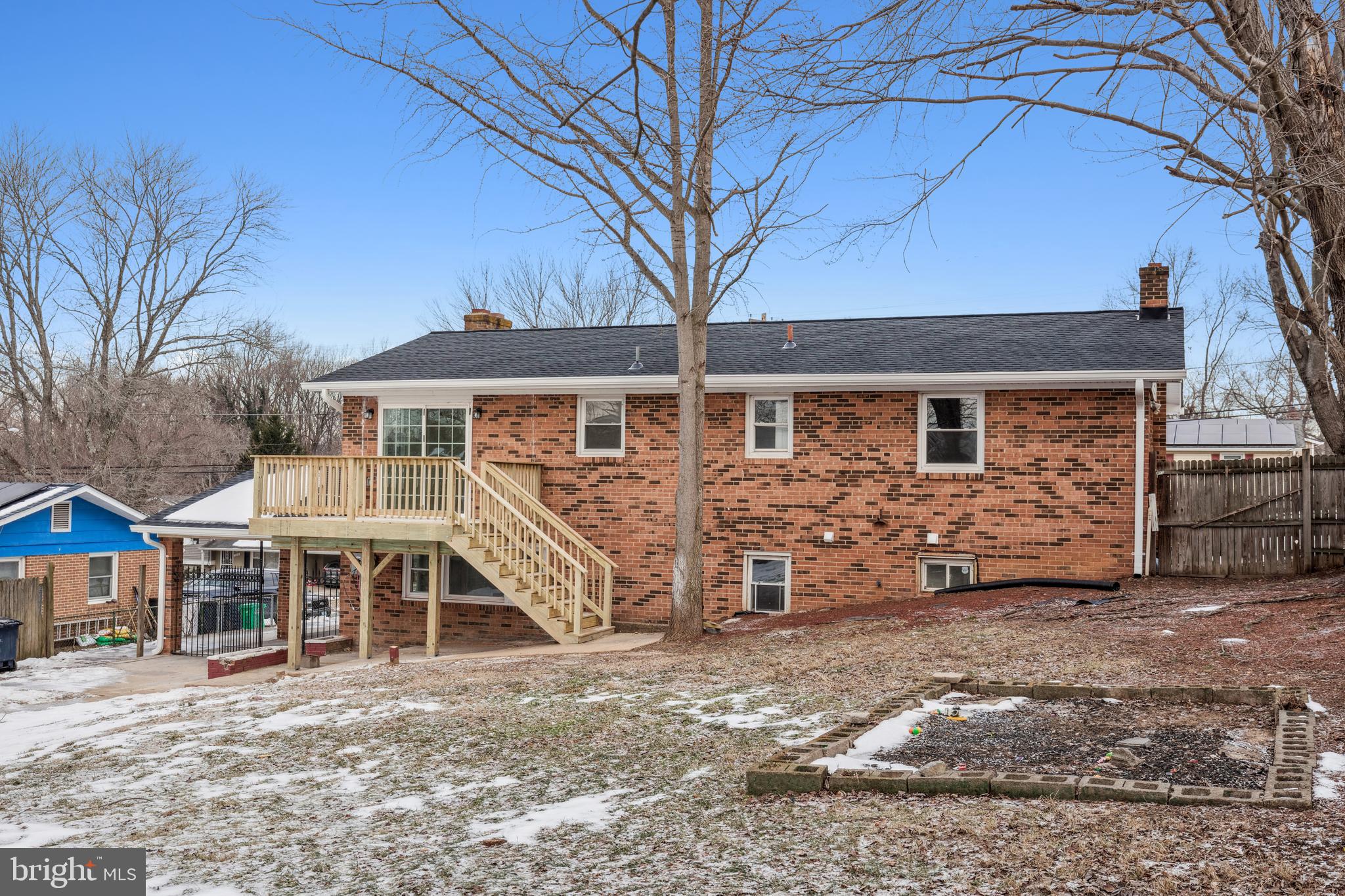 CRESTVIEW MANOR - Residential